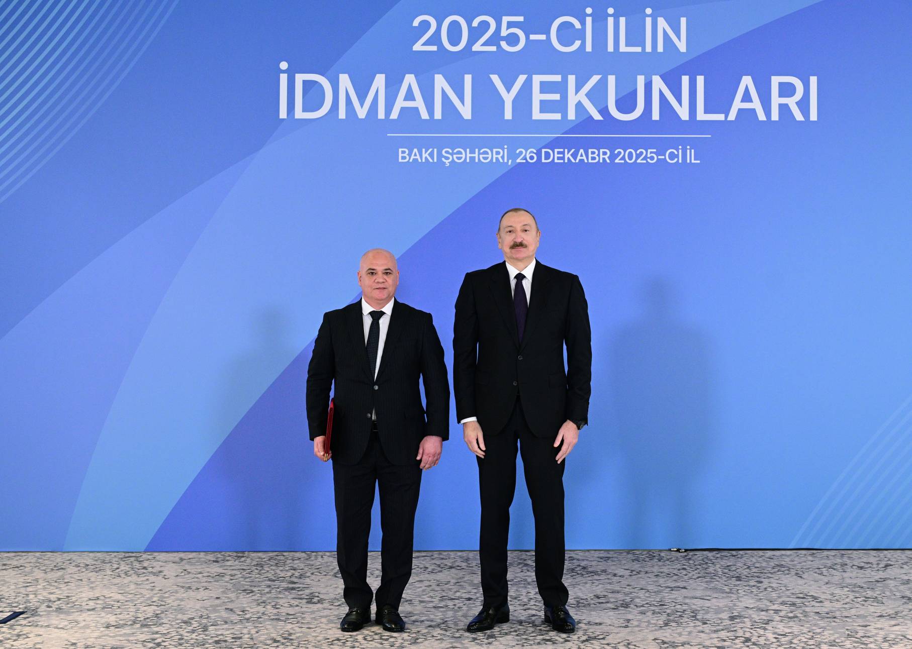 Prezident İlham Əliyev cüdo ailəsinin üzvlərini mükafatlandırıb