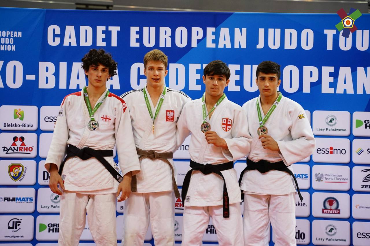 Cüdoçularımız Bielsko Biala Avropa Kubokunun ilk yarış günü 5 medal qazandı