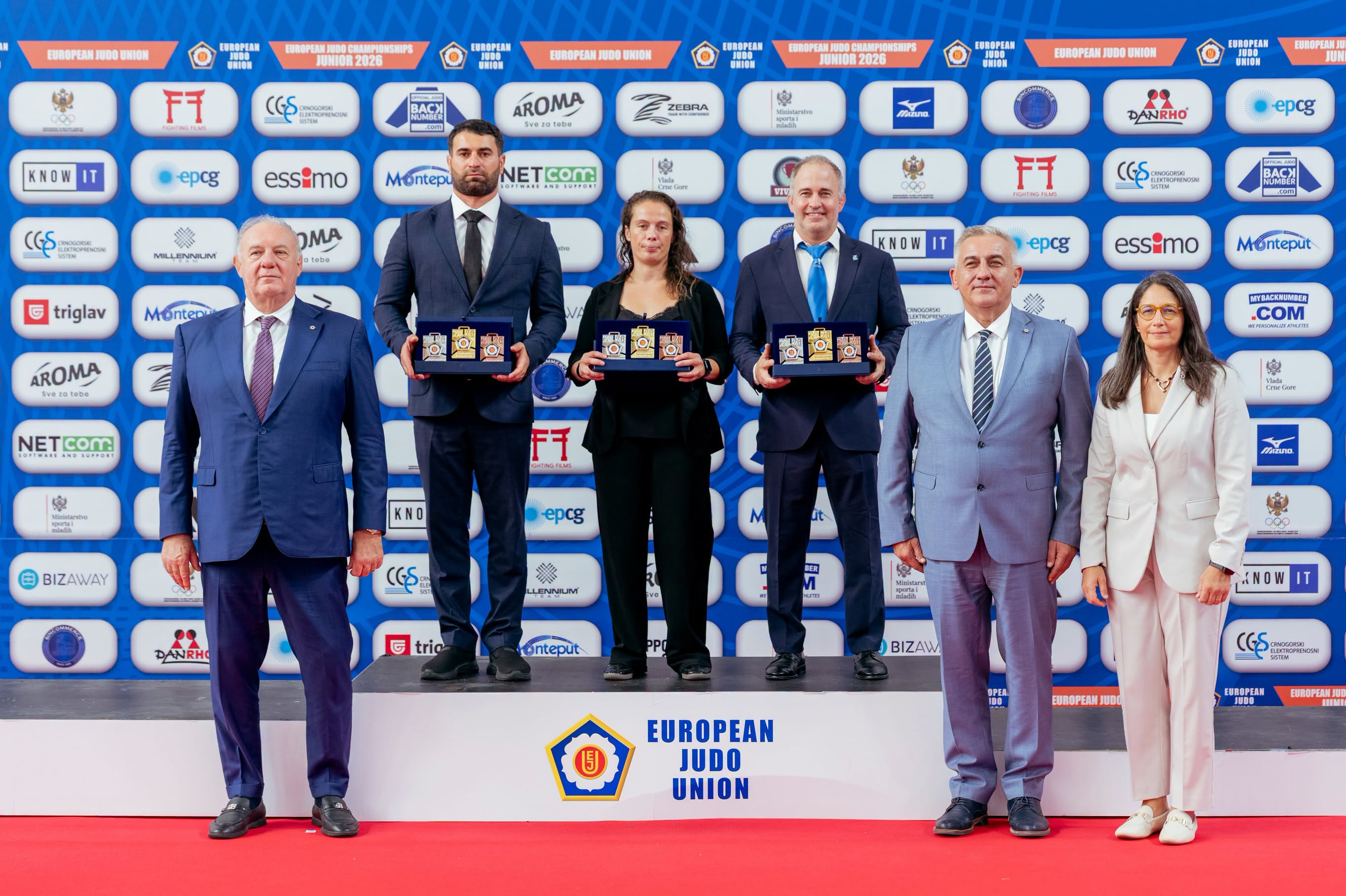 Millimiz gənclər arasında Avropa çempionatını 3 qızıl və 2 bürünc medalla başa vurub