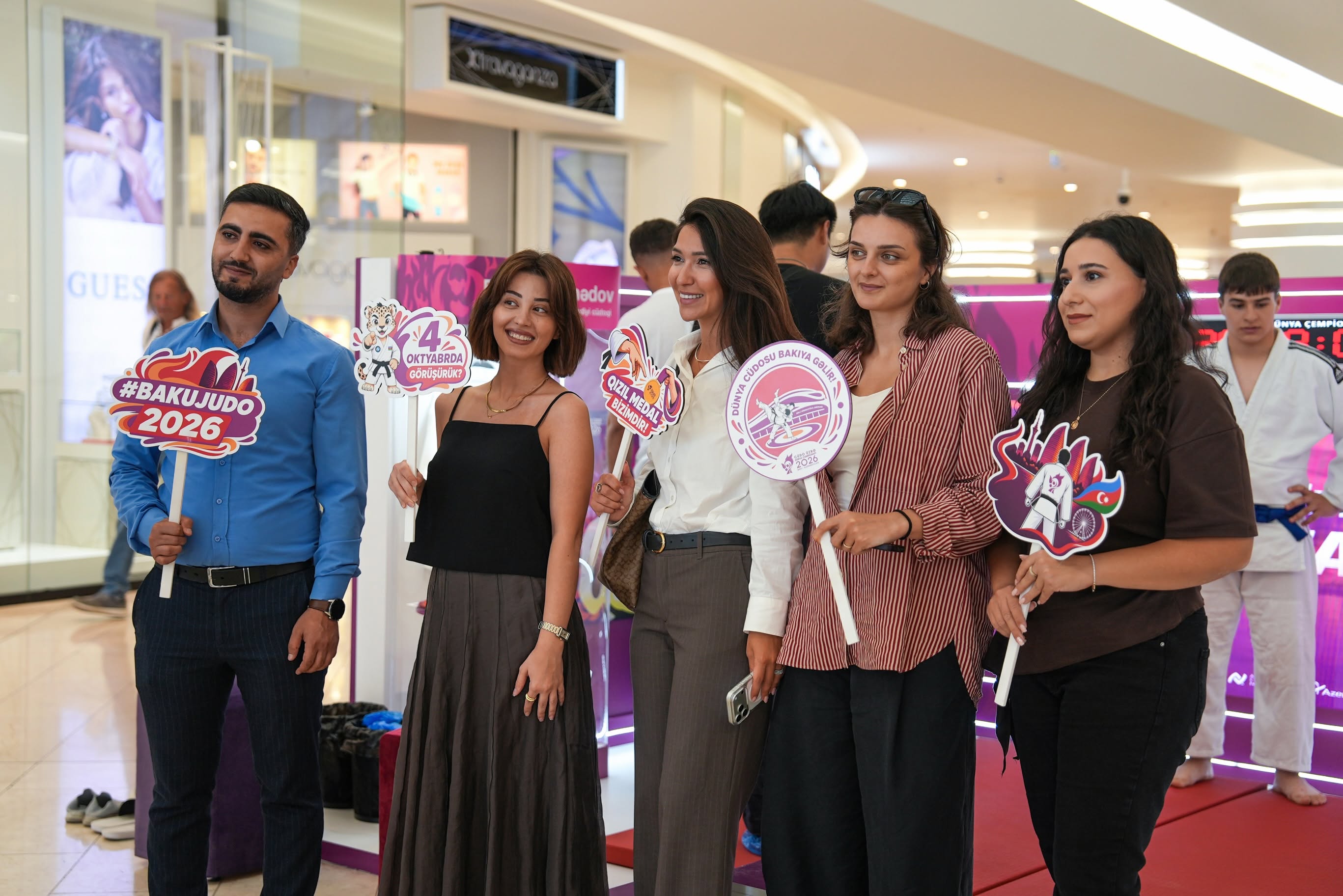 “Dəniz Mall”da Bakı-2026 cüdo üzrə dünya çempionatına həsr olunan fan zona yaradılıb