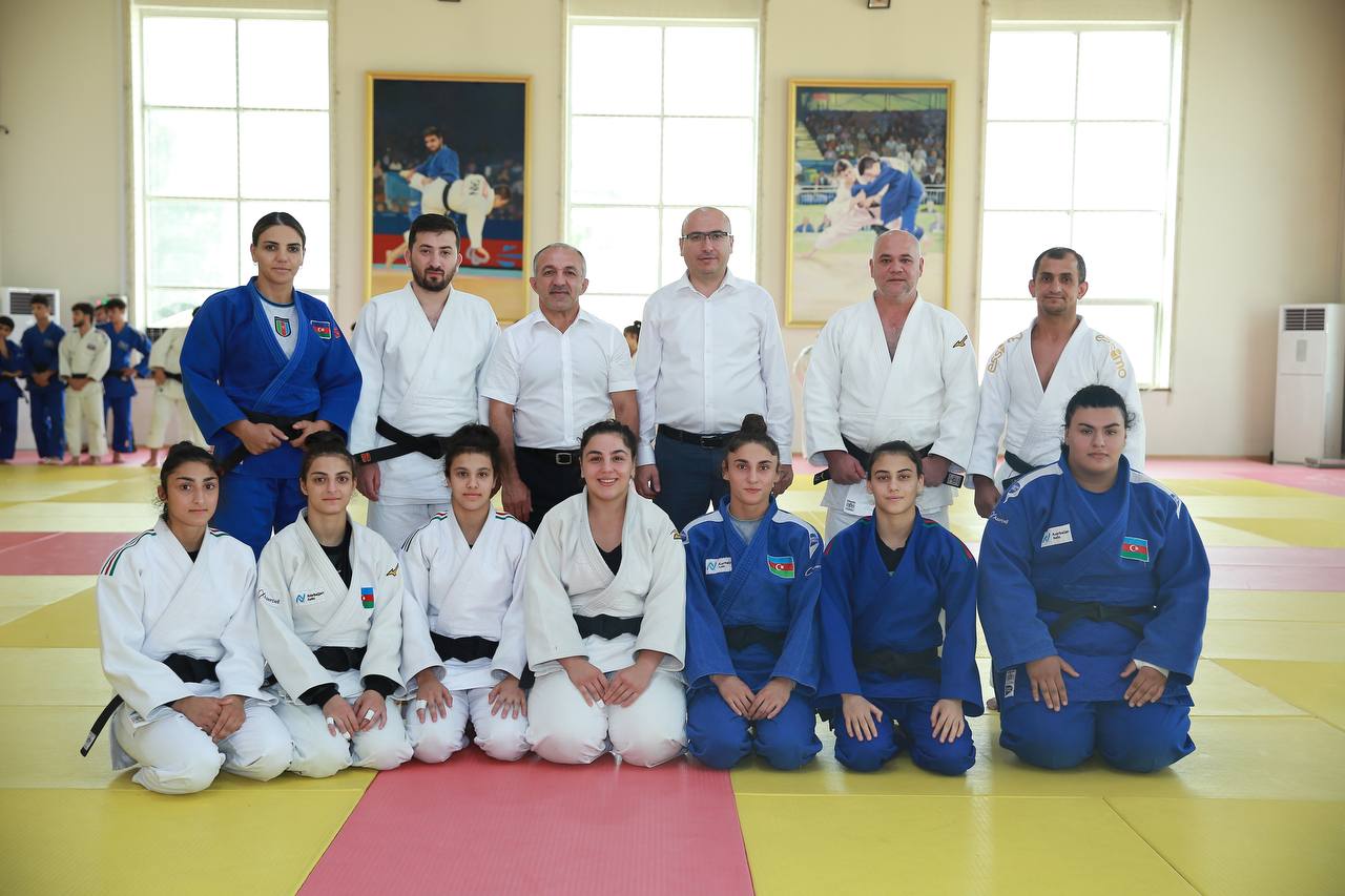 Gənc cüdoçular Avropa çempionatına yola düşdülər