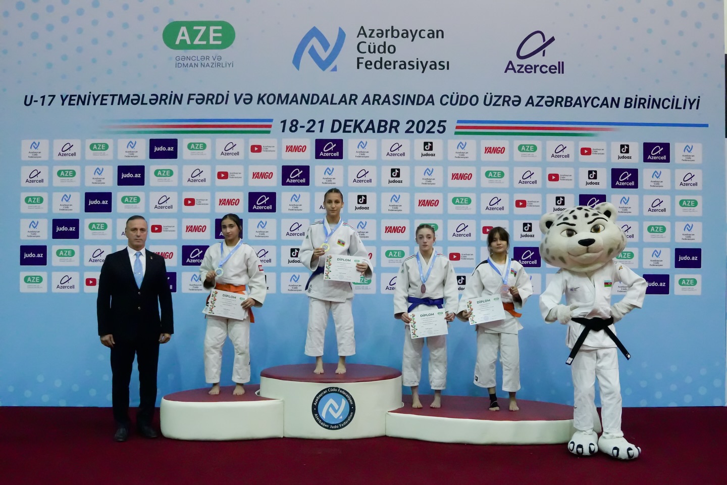 U-17 ölkə birinciliyində daha 5 çəki dərəcəsində medalçılar bəlli olub