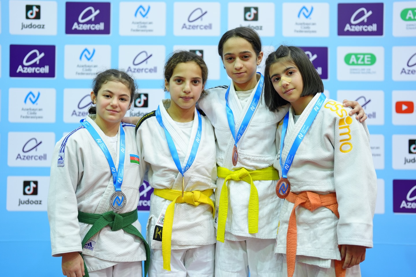 U-14 yeniyetmələr arasında Liqa yarışının I turu start götürüb