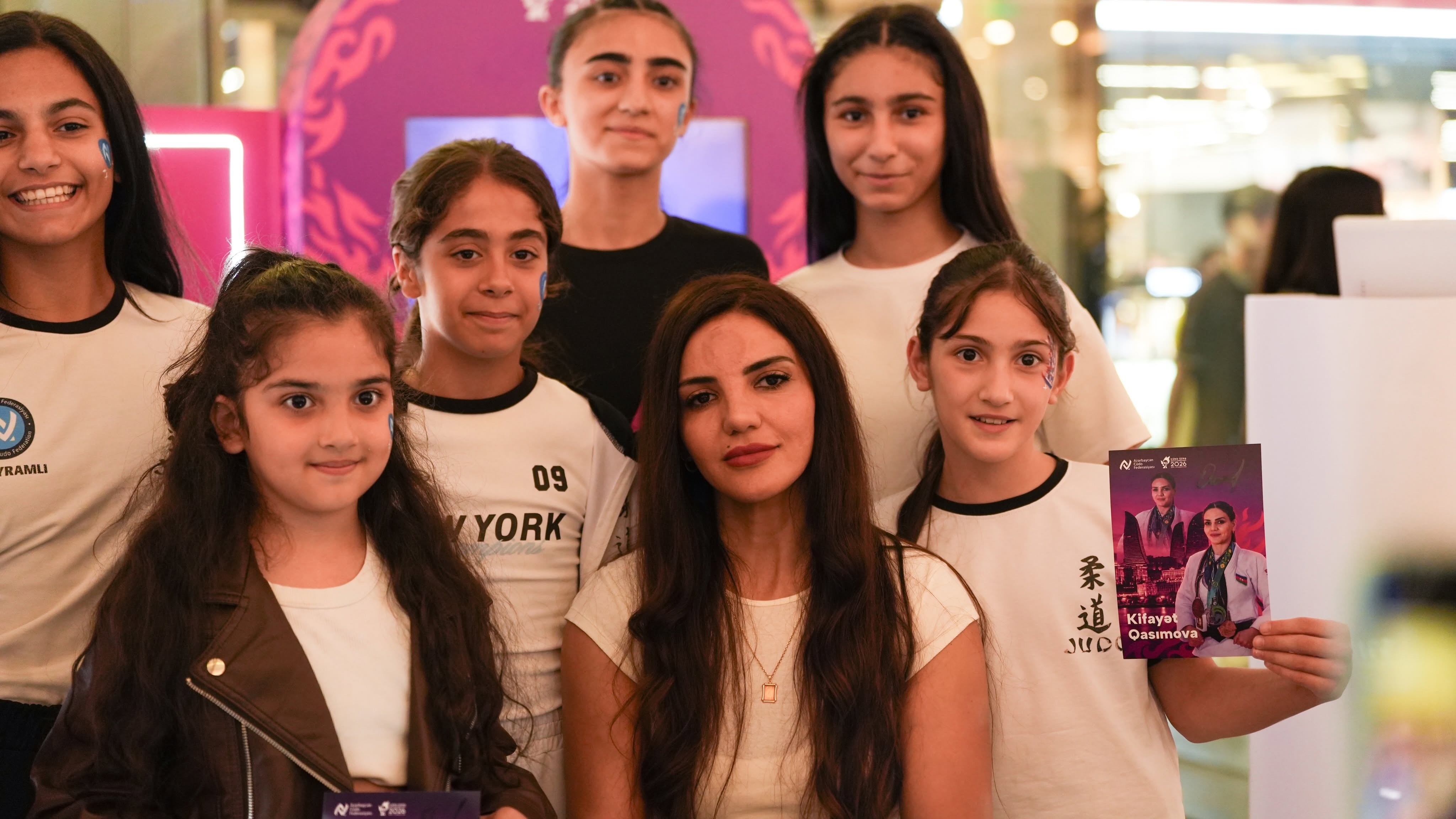 Bakı-2026 an zonasında ifayət Qasımovanın imza mərasimi keçirilib