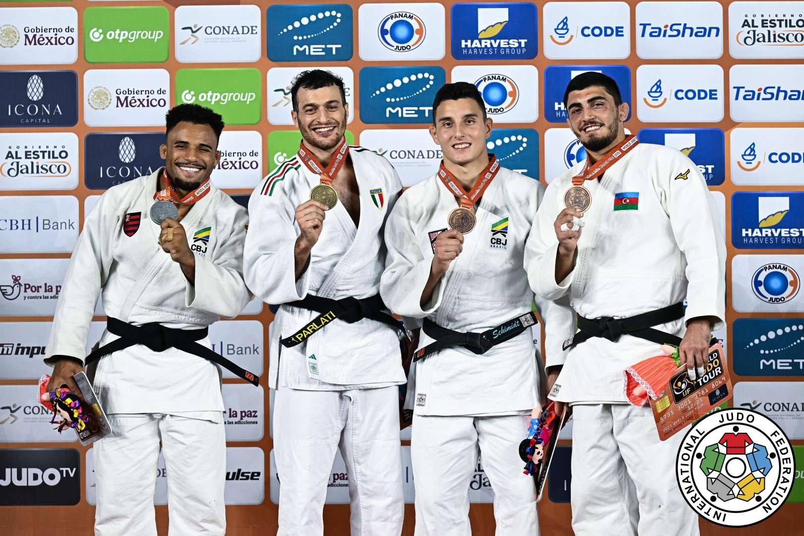 Milli komandamızdan parlaq çıxış - 6 qızıl və 3 bürünc medal