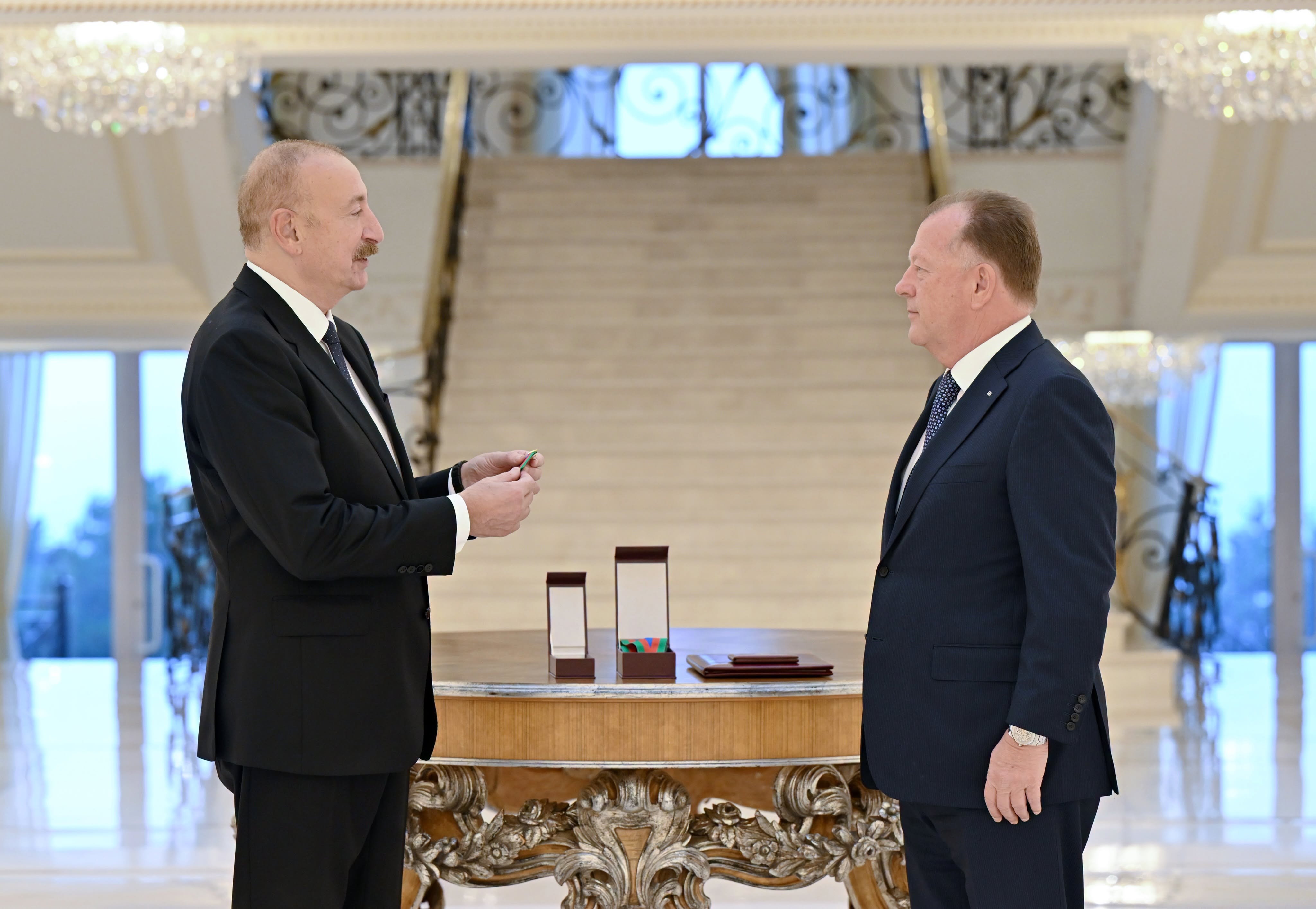 Prezident İlham Əliyev Beynəlxalq Cüdo Federasiyasının prezidenti Ladislau-Marius Vizeri qəbul edib