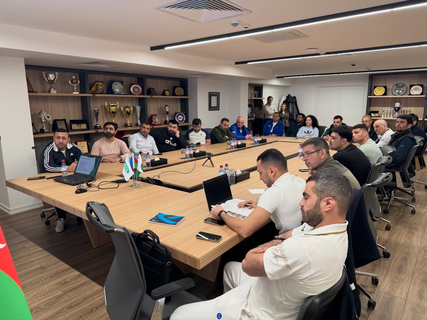 Məşqçilər üçün kəllə-beyin travmalarının profilaktikası mövzusunda maarifləndirici seminar təşkil olunub