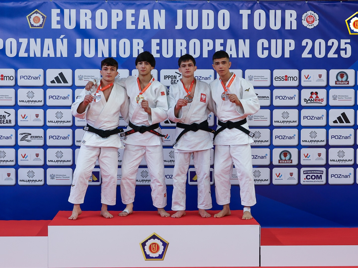 Gənc cüdoçularımız Poznan Avropa Kubokunun ilk günündə 4 medal qazandı