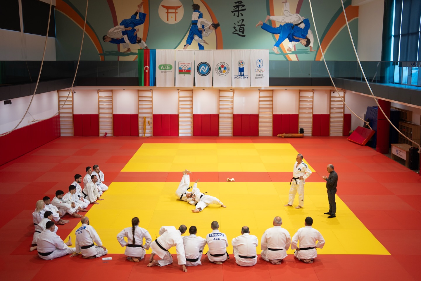 Ölkə çempionatına hazırlıq məqsədilə hakimlər üçün seminar keçirilib