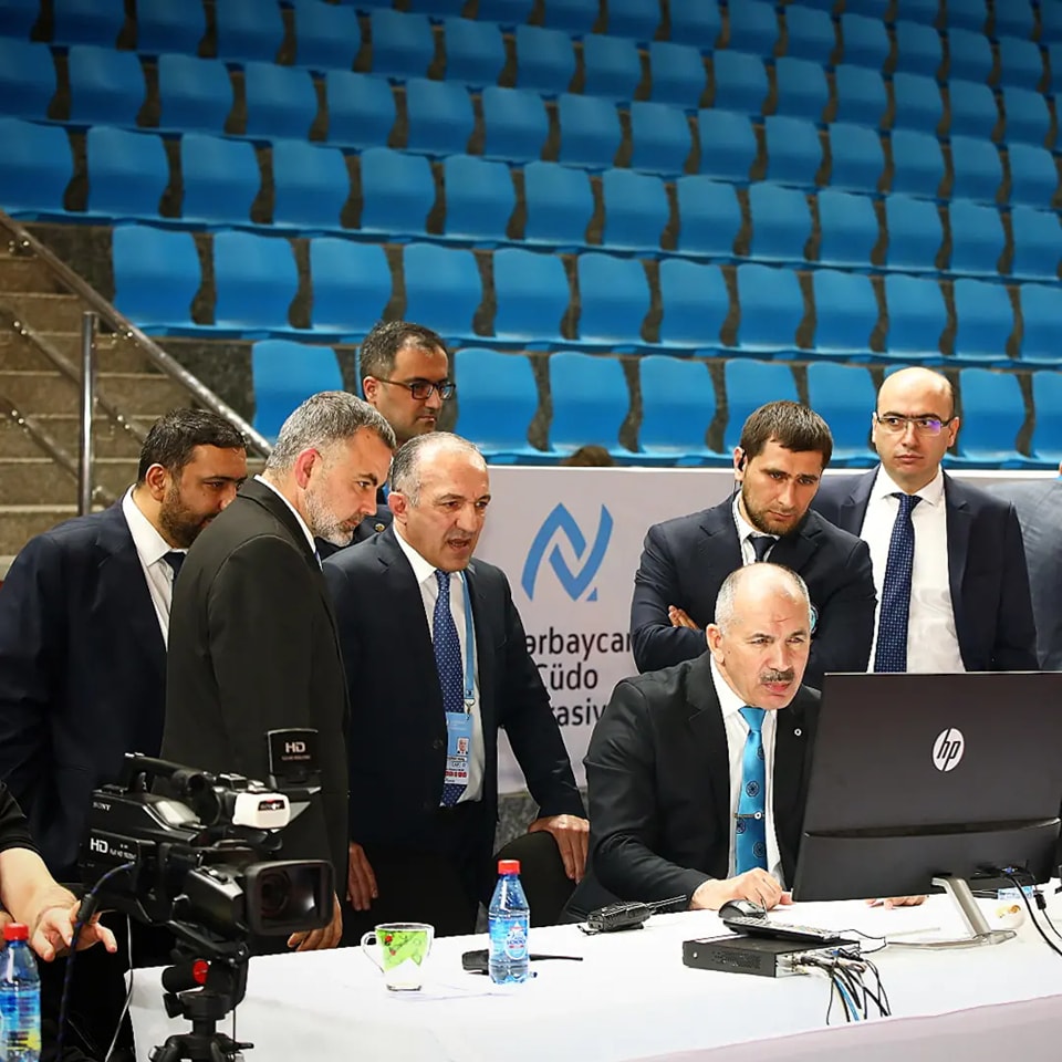 Azərbaycan birinciliyinin ikinci günü start götürdü