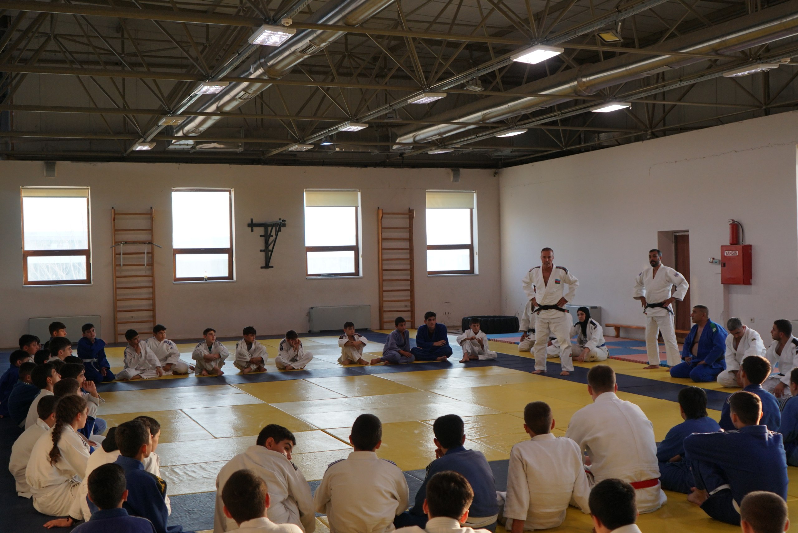 Şirvanda məşqçilər və cüdoçular üçün seminar keçirildi