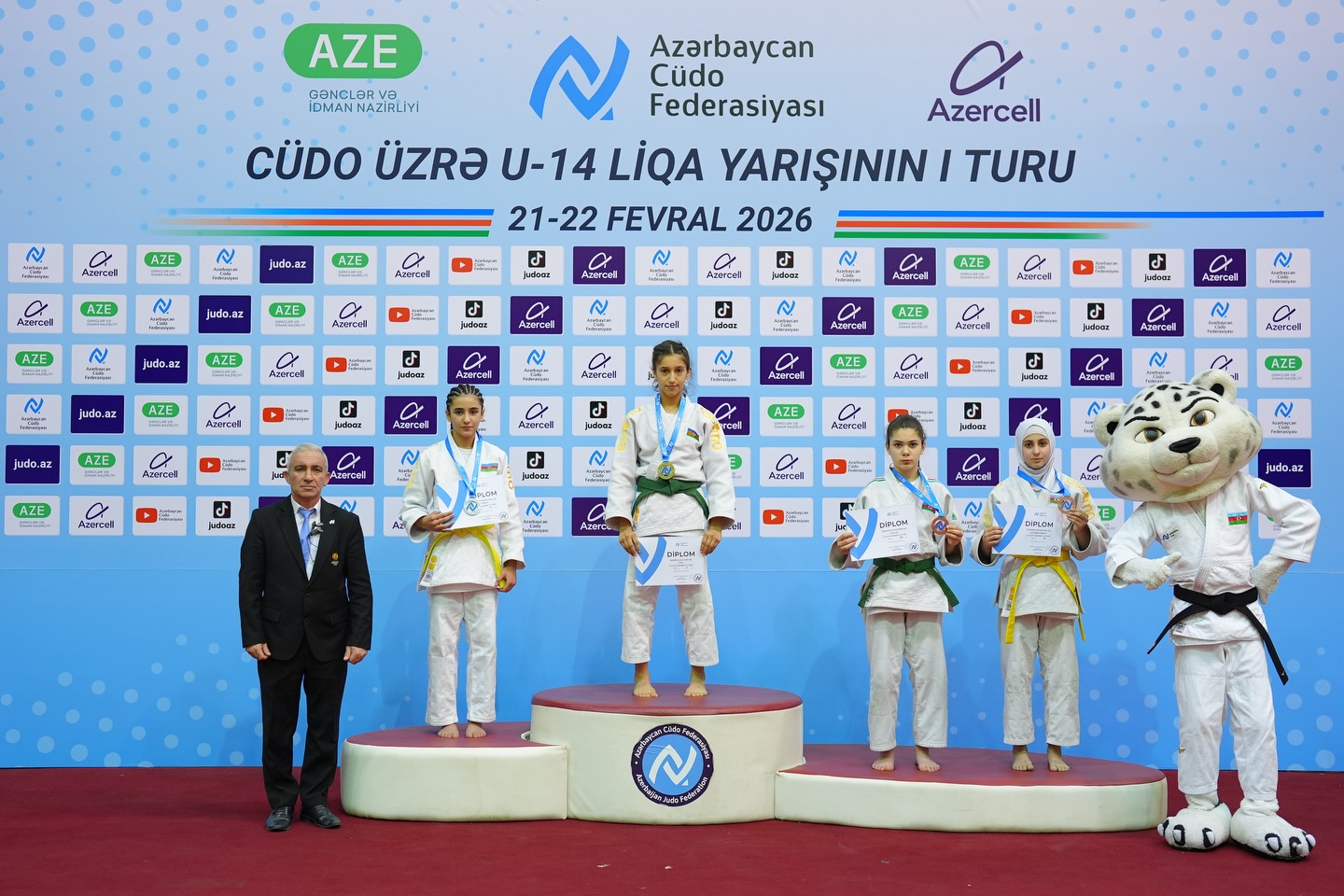 U-14 yeniyetmələr arasında Liqa yarışının I turu start götürüb