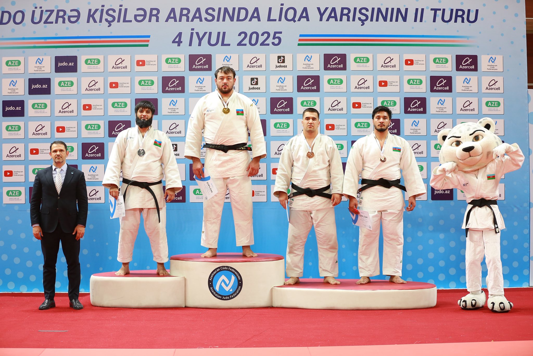 Kişilər arasında Liqa yarışının II turu keçirilib