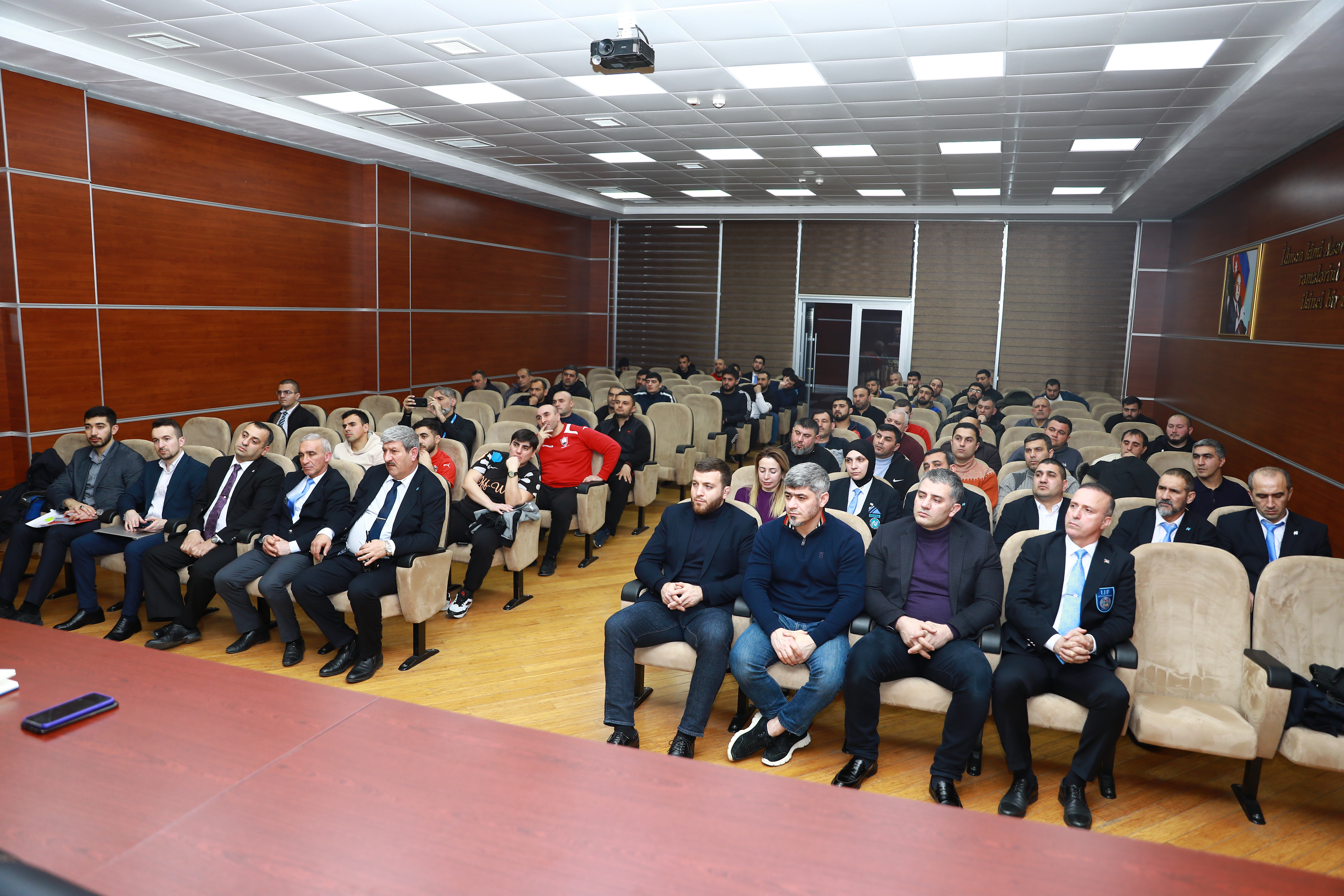 U-21 gənclər arasında Azərbaycan birinciliyi ərəfəsində məşqçilər və hakimlərlə iclas keçirildi