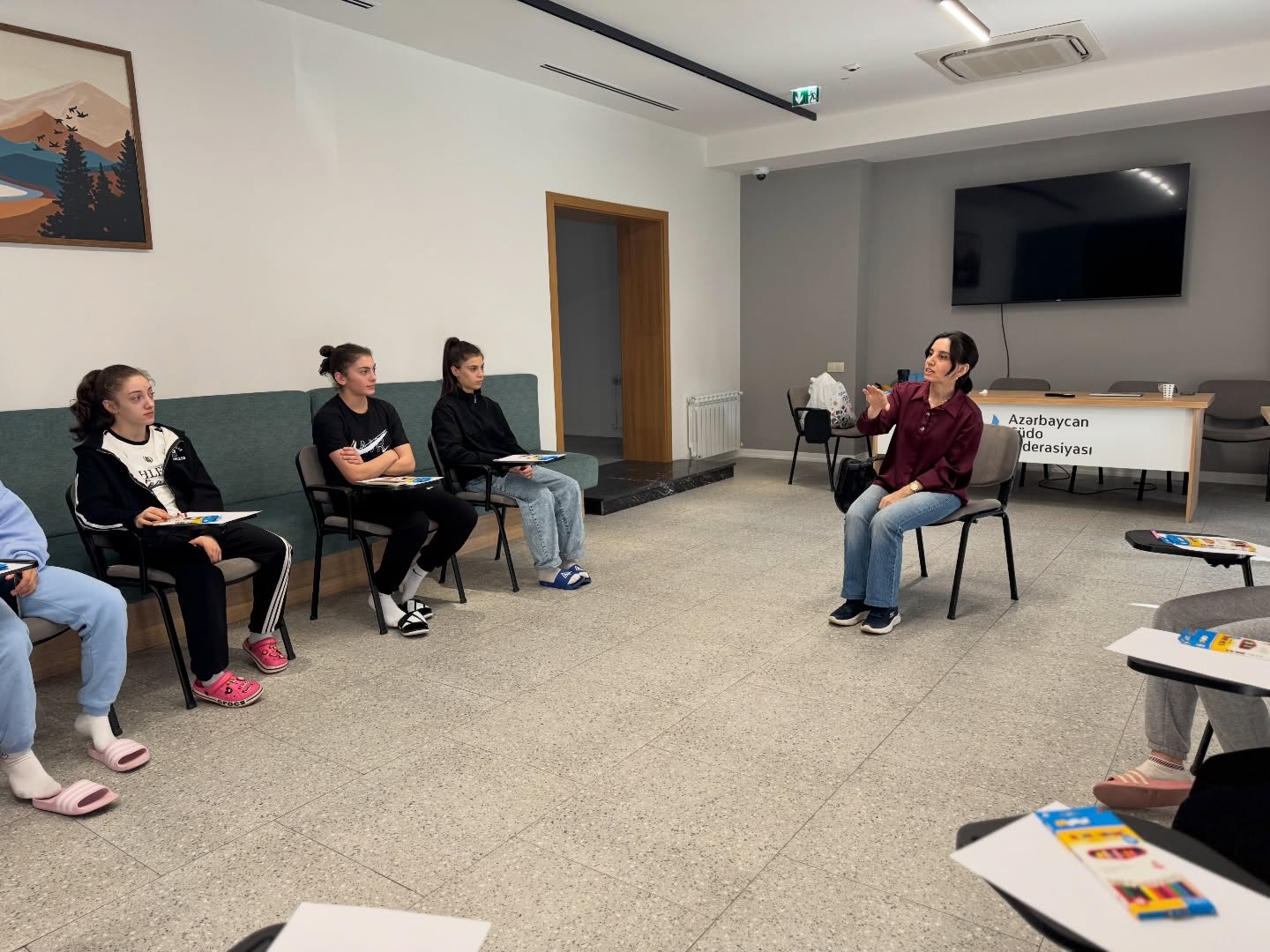 Milli komandanın üzvləri üçün art-terapiya seminarı təşkil olunub