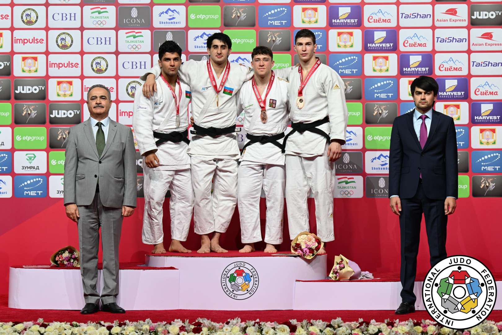 Düşənbə Böyük Dəbilqə turnirində Azərbaycan finalı