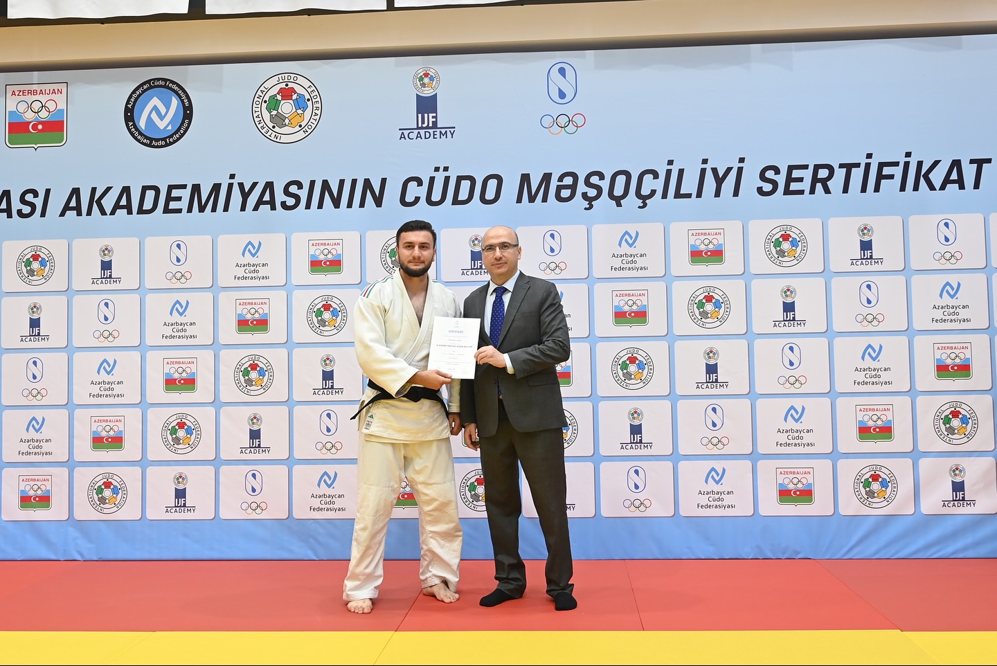 Cüdo məşqçiliyi üzrə proqramının iştirakçılarına sertifikatların təqdimolunma mərasimi keçirilib