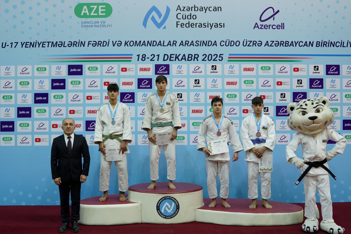 U-17 ölkə birinciliyində daha 5 çəki dərəcəsində medalçılar bəlli olub