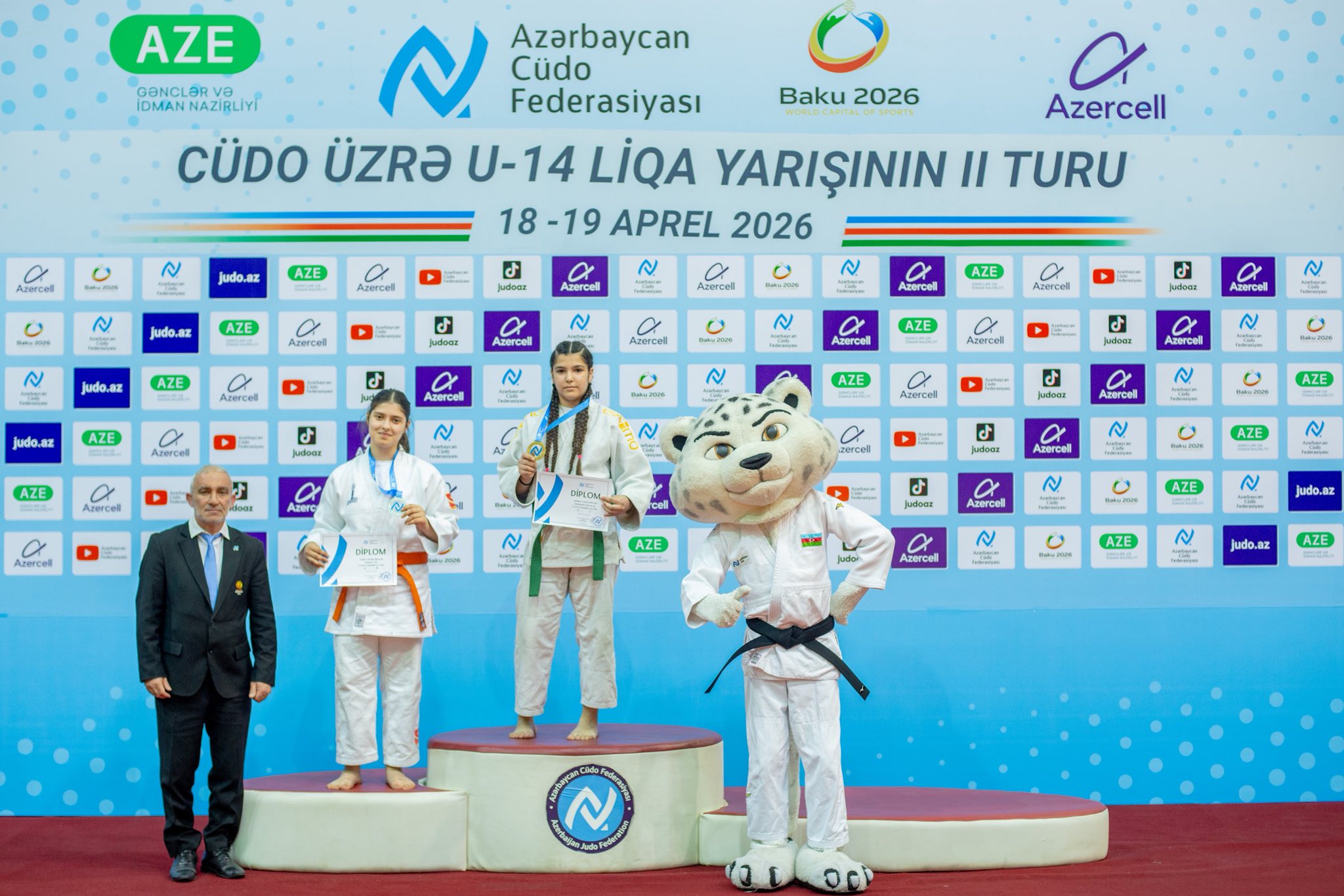 U-14 Liqa yarışının II turunda ilk gün 291 cüdoçu mübarizə aparıb
