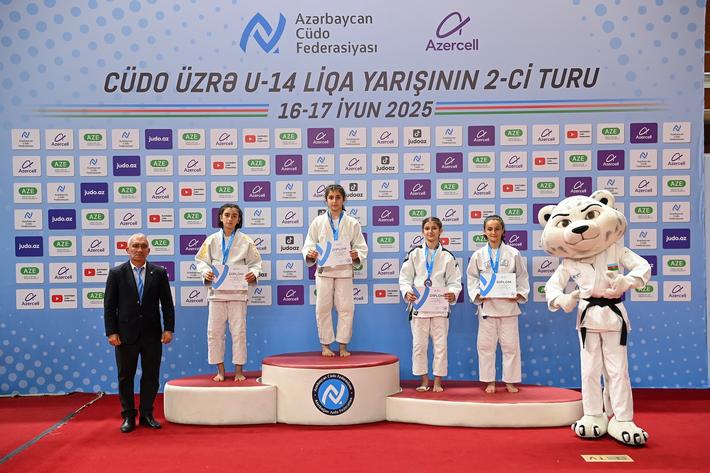 U-14 Liqa yarışının II turu start götürüb