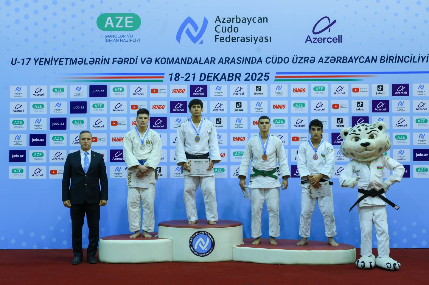 U-17 ölkə birinciliyində fərdi mübarizələr başa çatıb