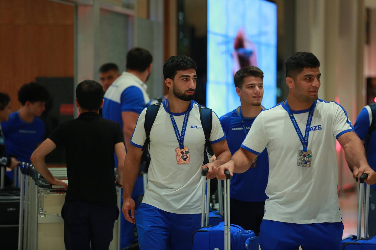 Avropa çempionatından dönən cüdoçularımız havalimanında böyük çoşqu ilə qarşılandı