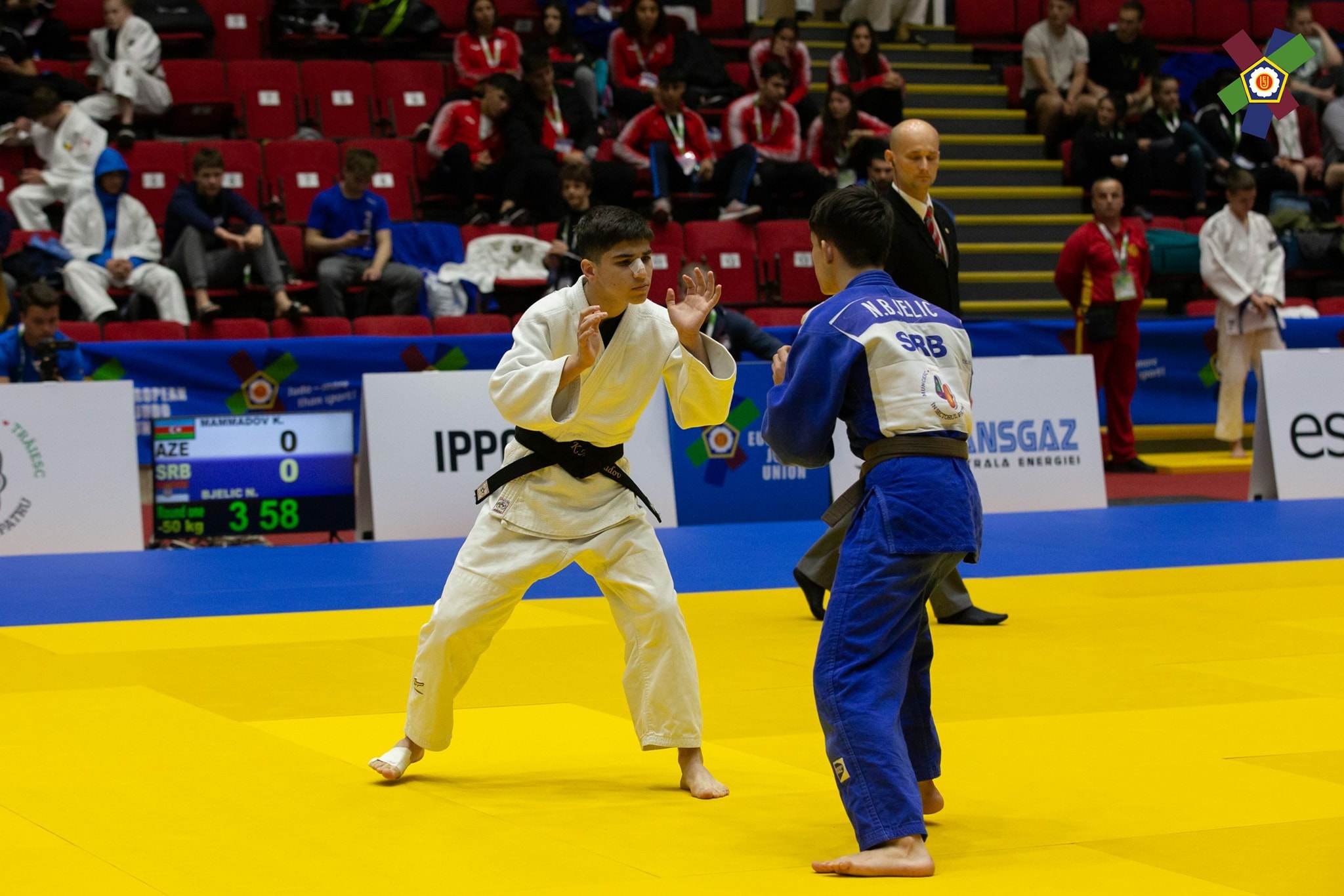 Yeniyetmə cüdoçularımız Rumıniyada 9 medal qazandılar