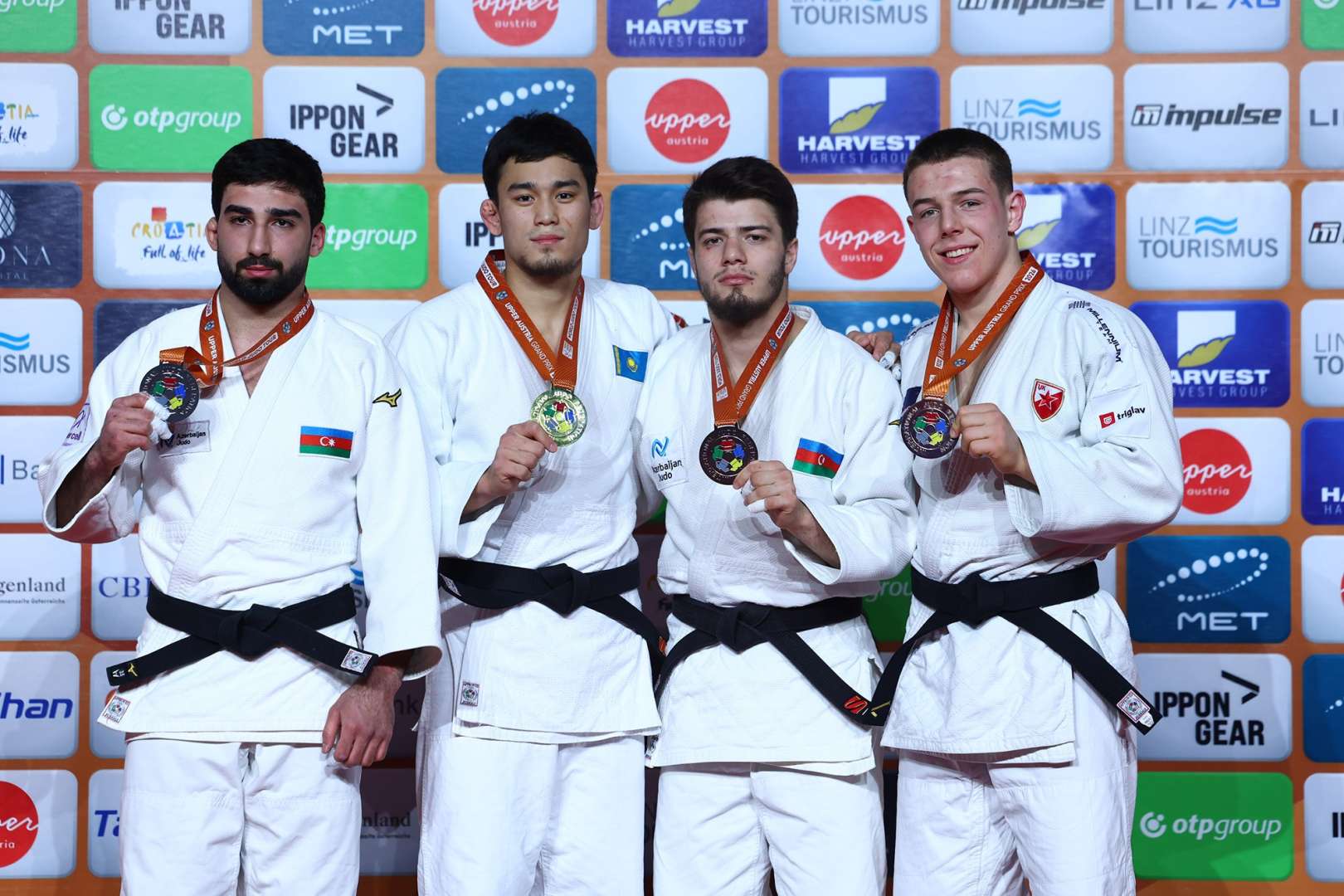 Avstriyada Vüsal gümüş, Ömər bürünc medal qazandı