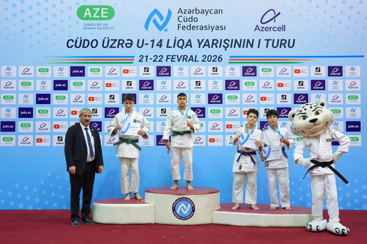 U-14 yeniyetmələr arasında Liqa yarışının I turu start götürüb