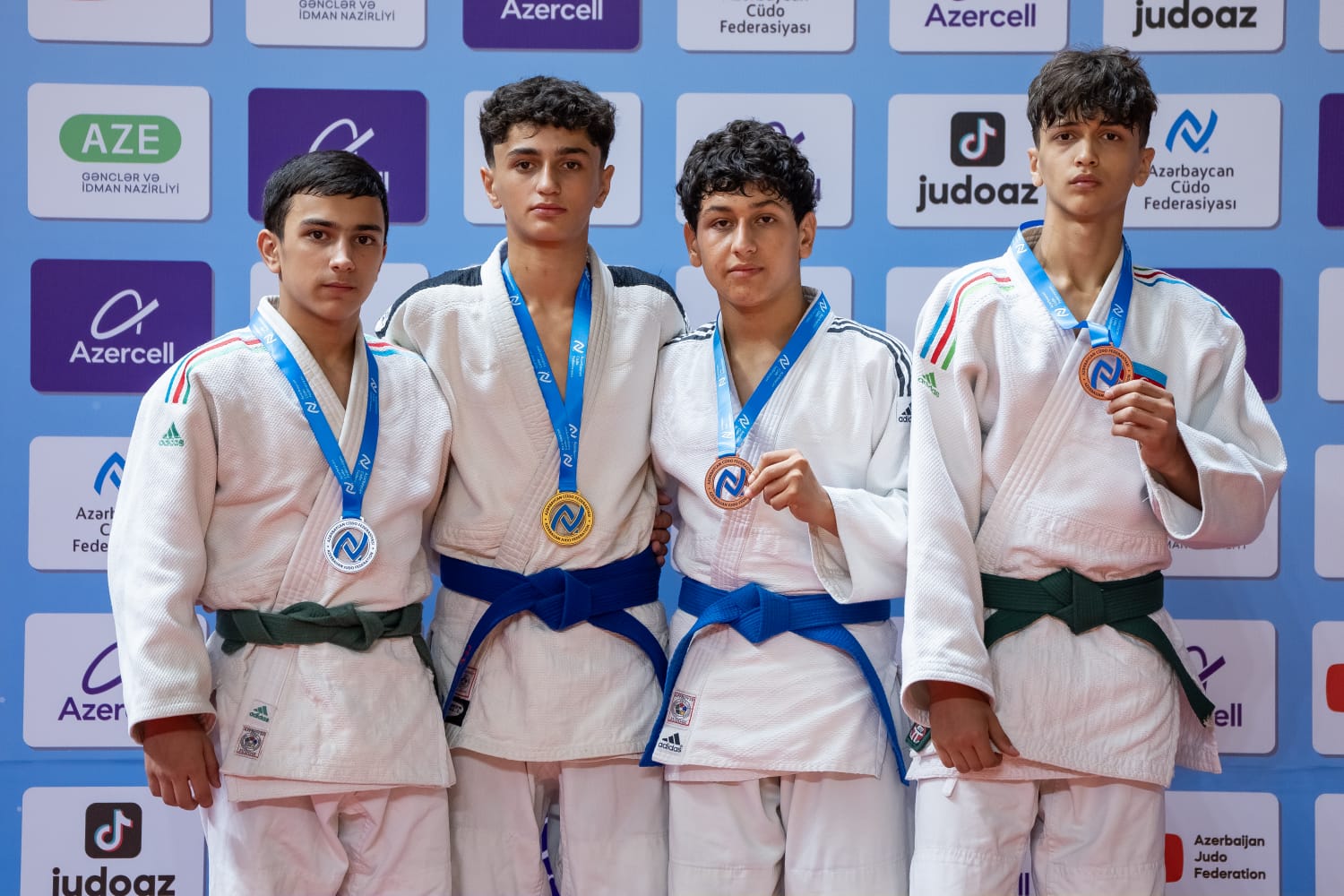U-14 Liqa yarışının III turu start götürüb