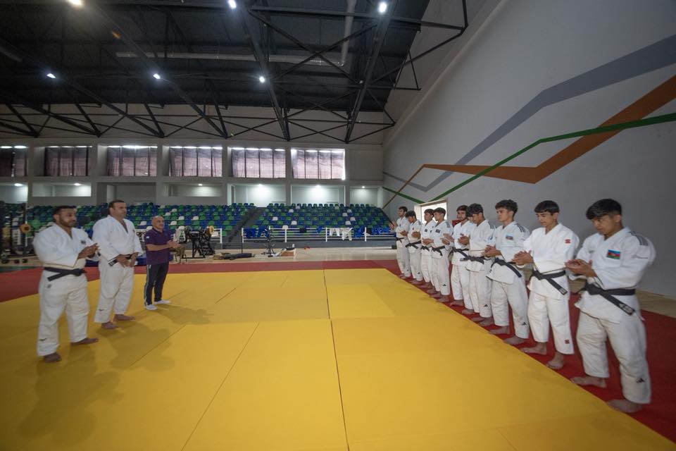 Dünya çempionatında iştirak edəcək cüdoçularla görüş keçirilib