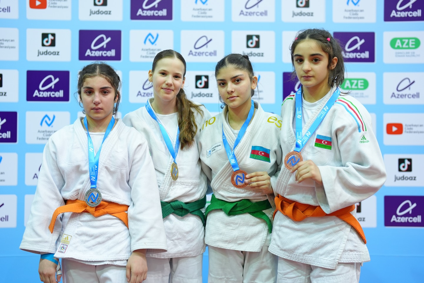 U-14 yeniyetmələr arasında Liqa yarışının I turu start götürüb