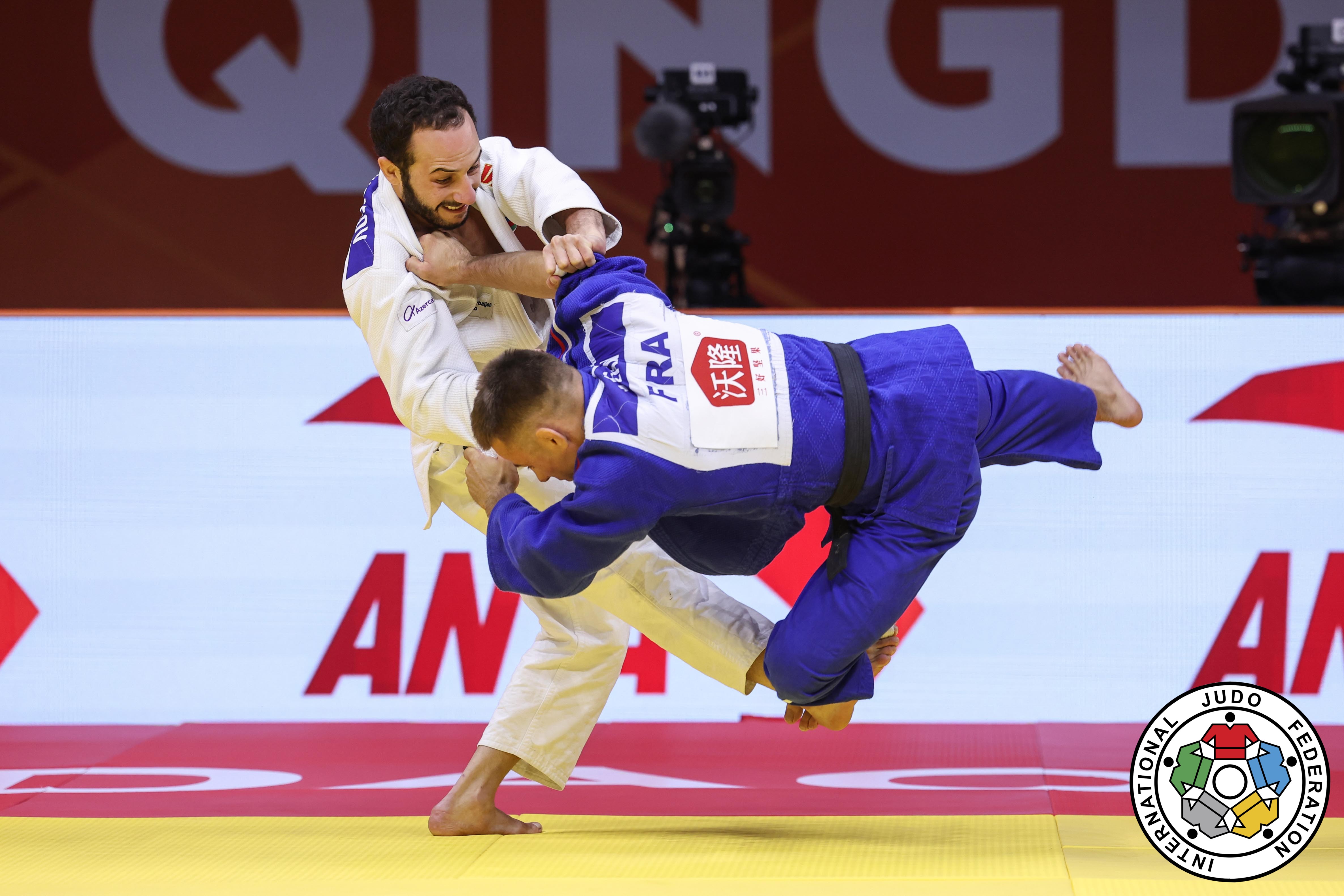 Əhməd Yusifov Sindaoda ilk medalımızı əldə etdi