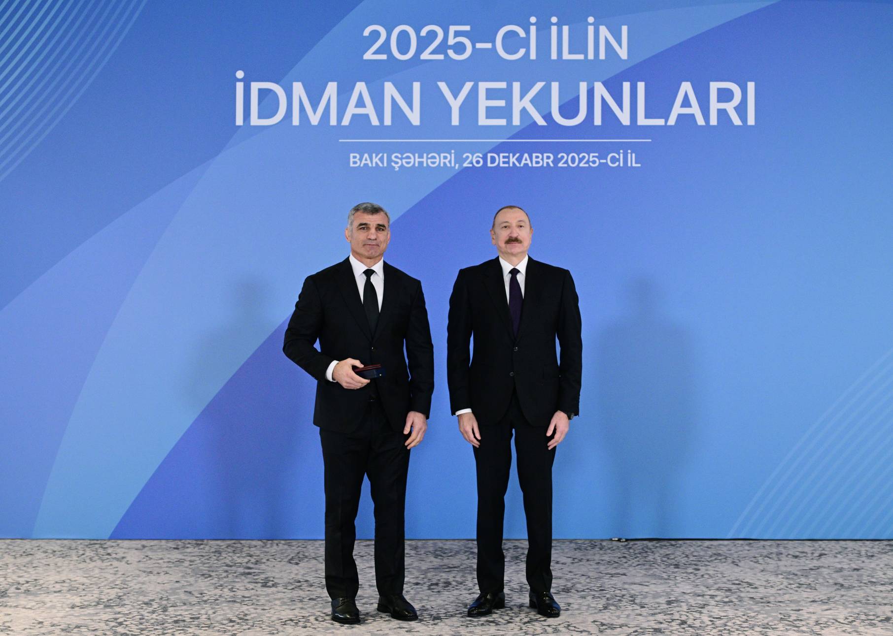 Prezident İlham Əliyev cüdo ailəsinin üzvlərini mükafatlandırıb