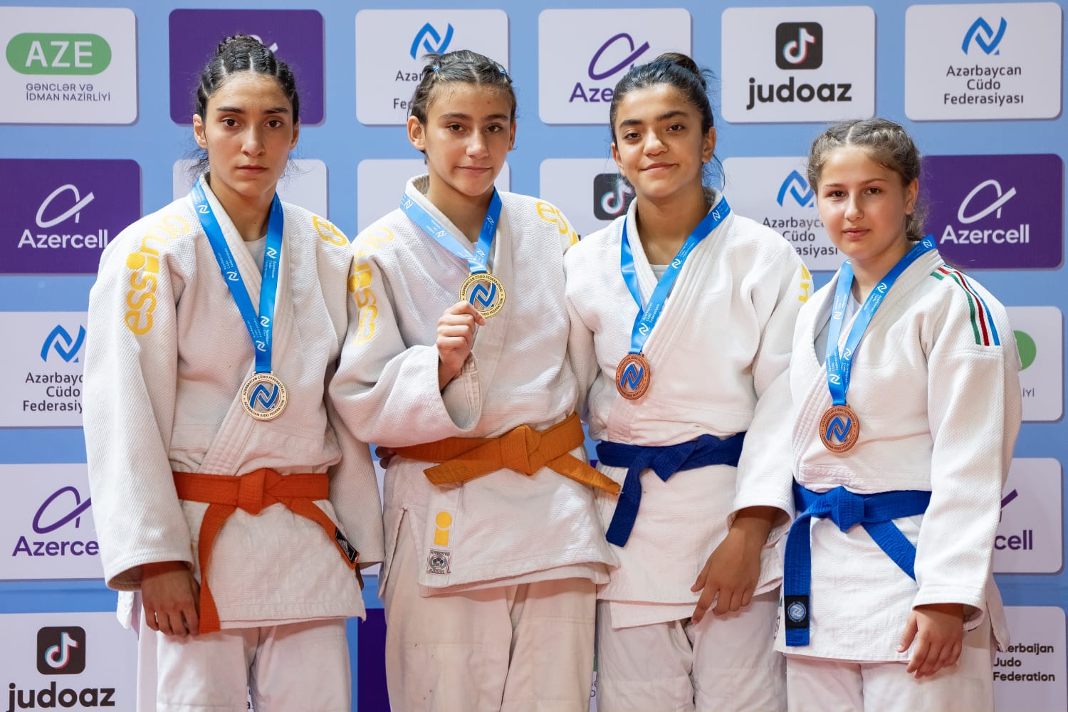 U-14 Liqa yarışının III turu start götürüb