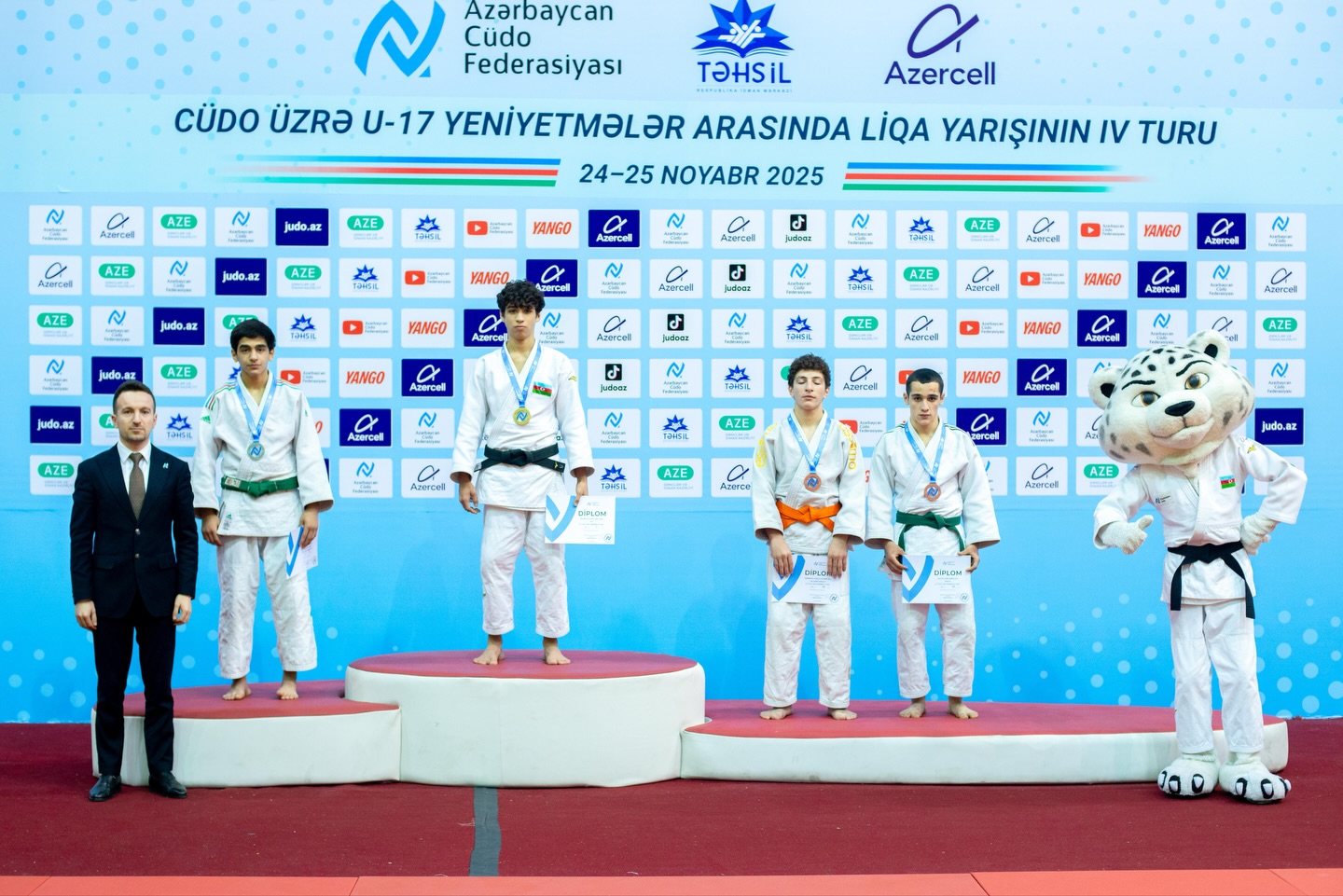 U-17 Liqa yarışının IV turu başladı