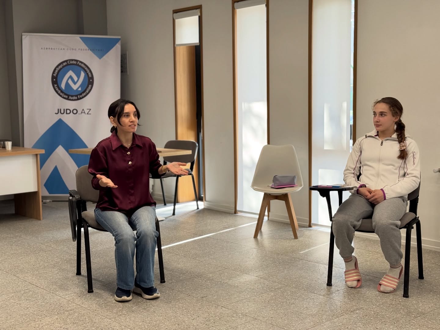 Milli komandanın üzvləri üçün art-terapiya seminarı təşkil olunub
