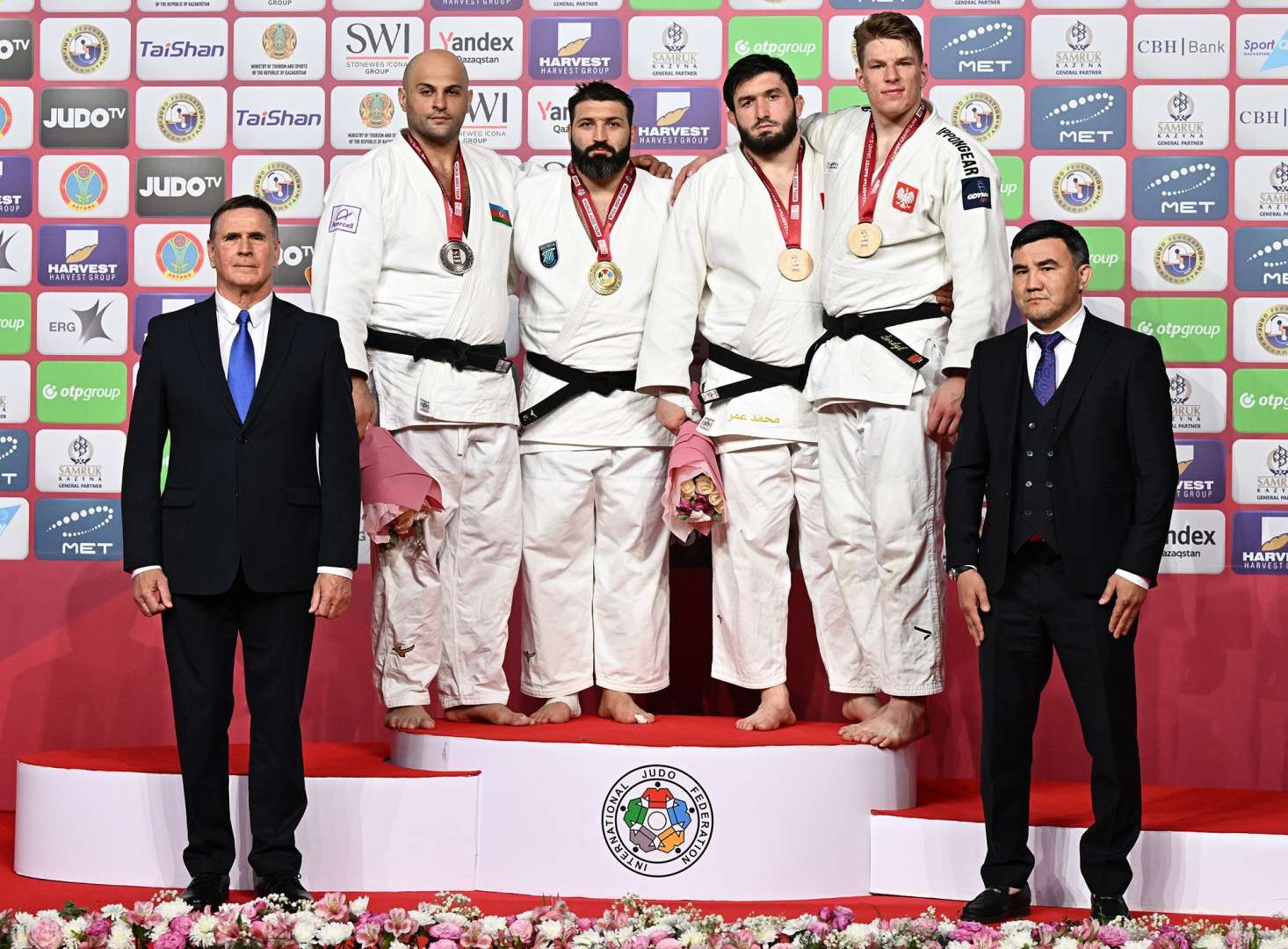 Uşanqi Kokauri Astana Böyük Dəbilqəsində gümüş medal qazandı