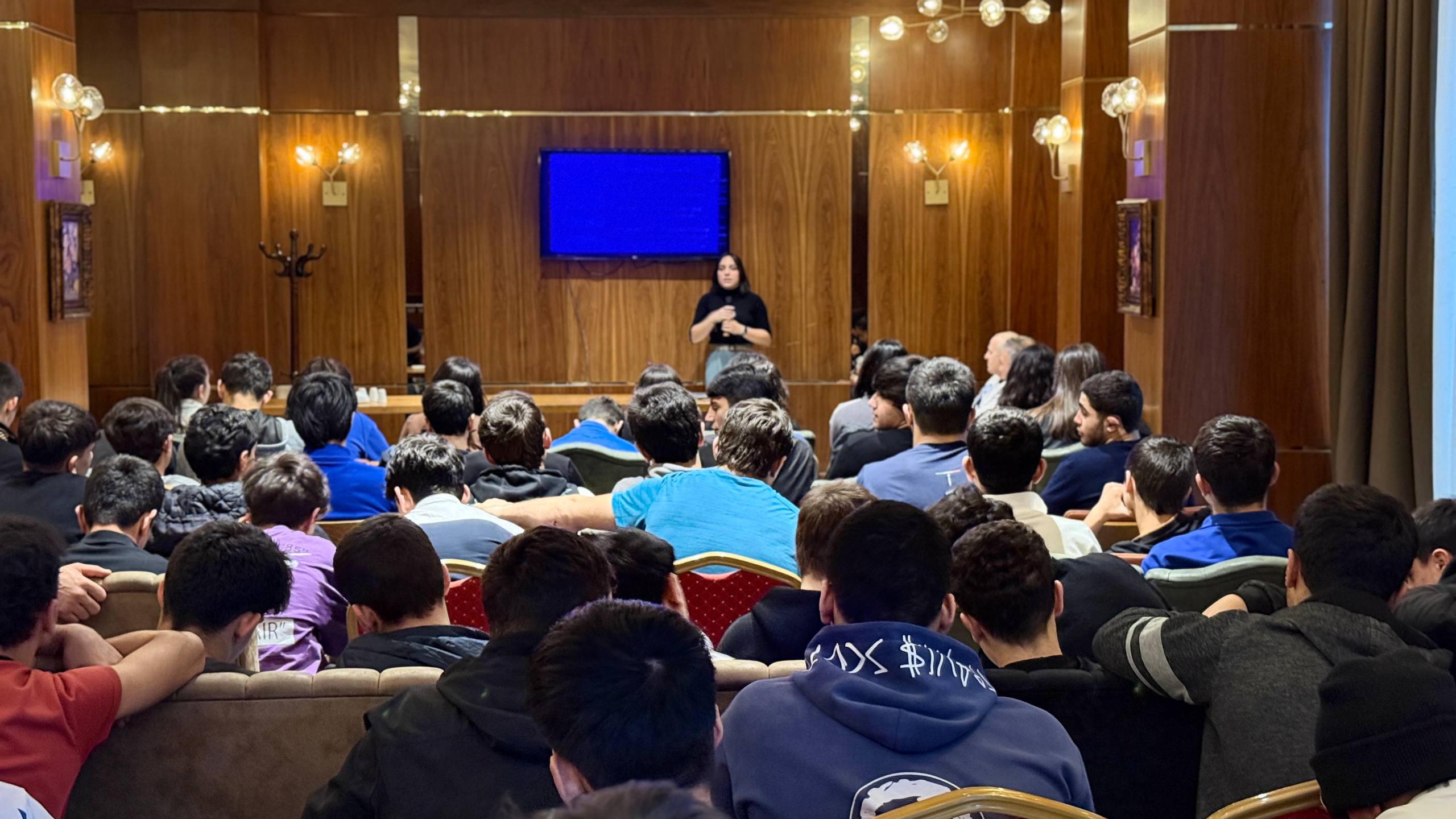 Təhlükəsiz idman mövzusunda maarifləndirici seminar təşkil olunub