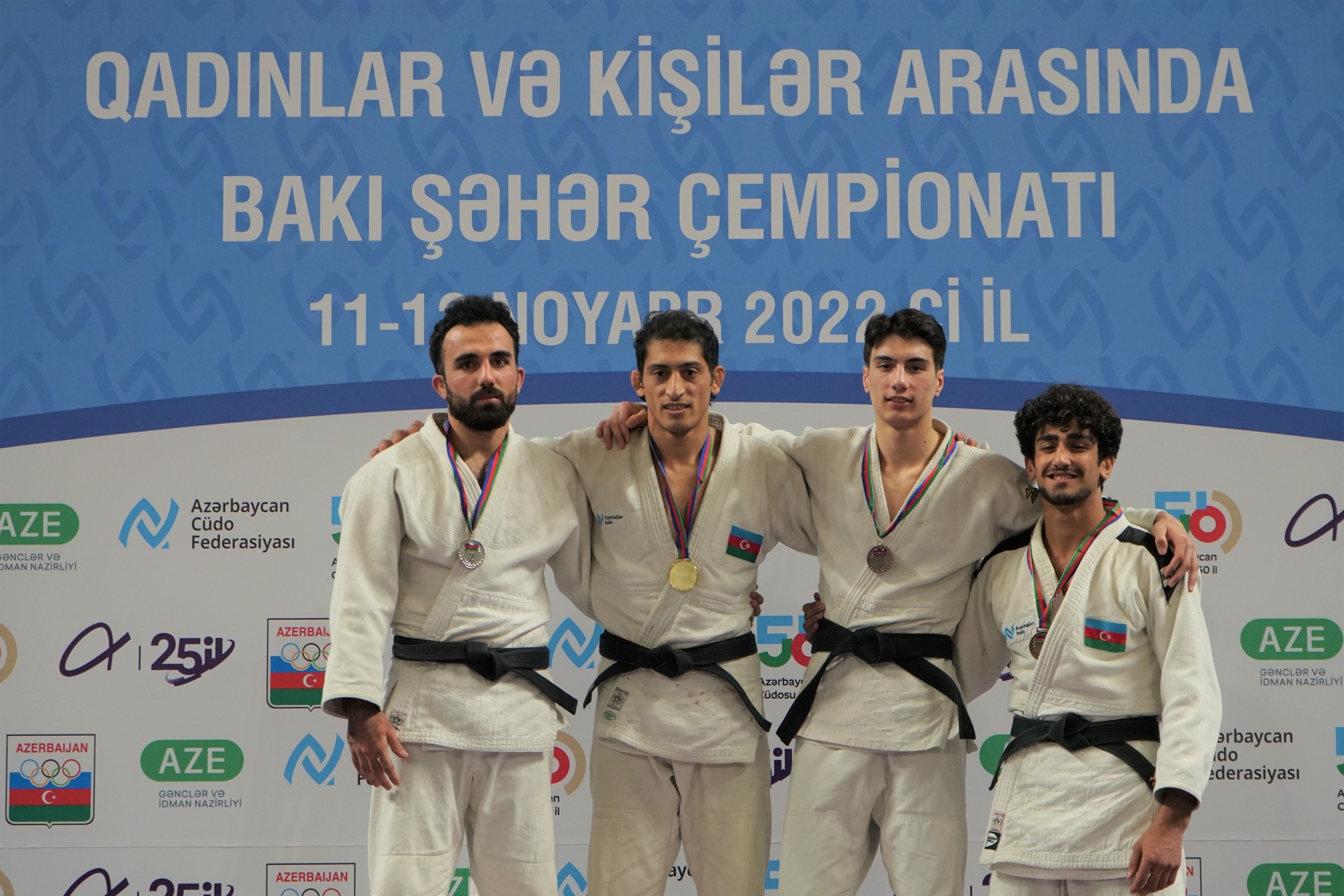 Böyüklər arasında Bakı şəhər çempionatı ilk yarış günü keçirilib