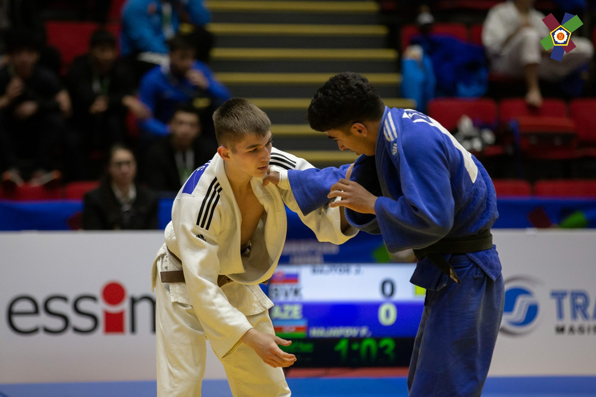 Yeniyetmə cüdoçularımız Rumıniyada 9 medal qazandılar