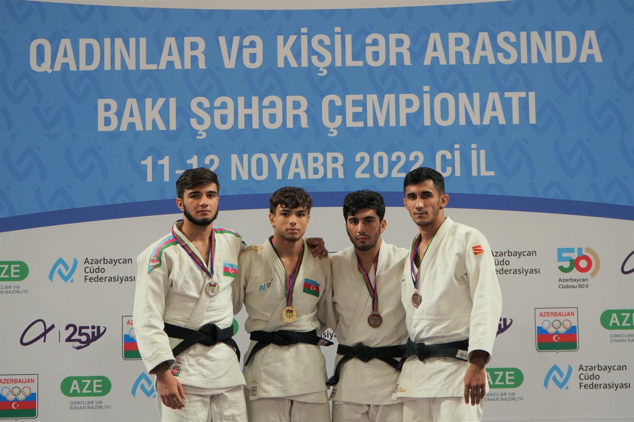 Böyüklər arasında Bakı şəhər çempionatı ilk yarış günü keçirilib