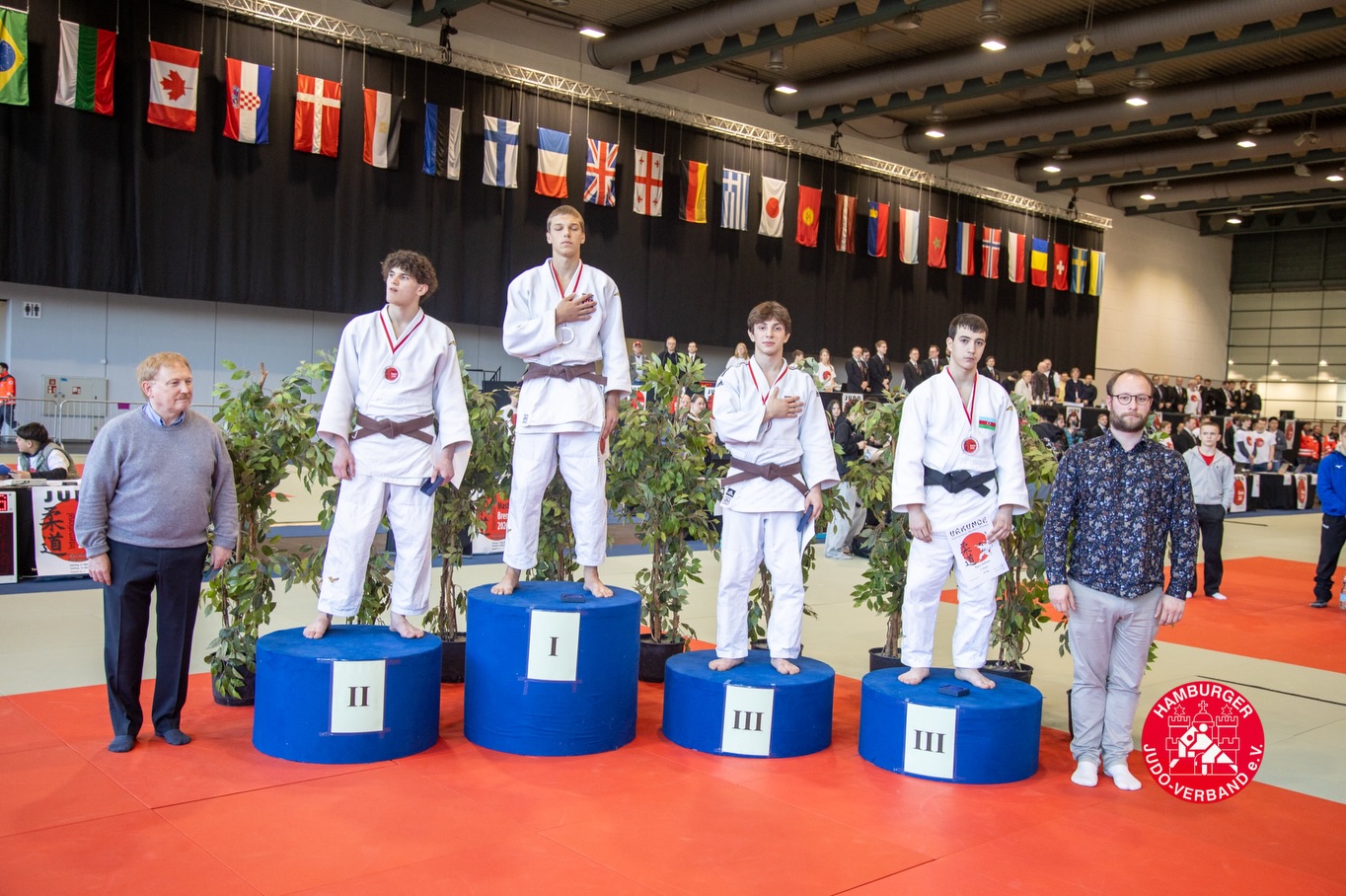 4 qızıl, 3 gümüş və 8 bürünc medal qazanan Azərbaycan millisi Bremendə birinci oldu