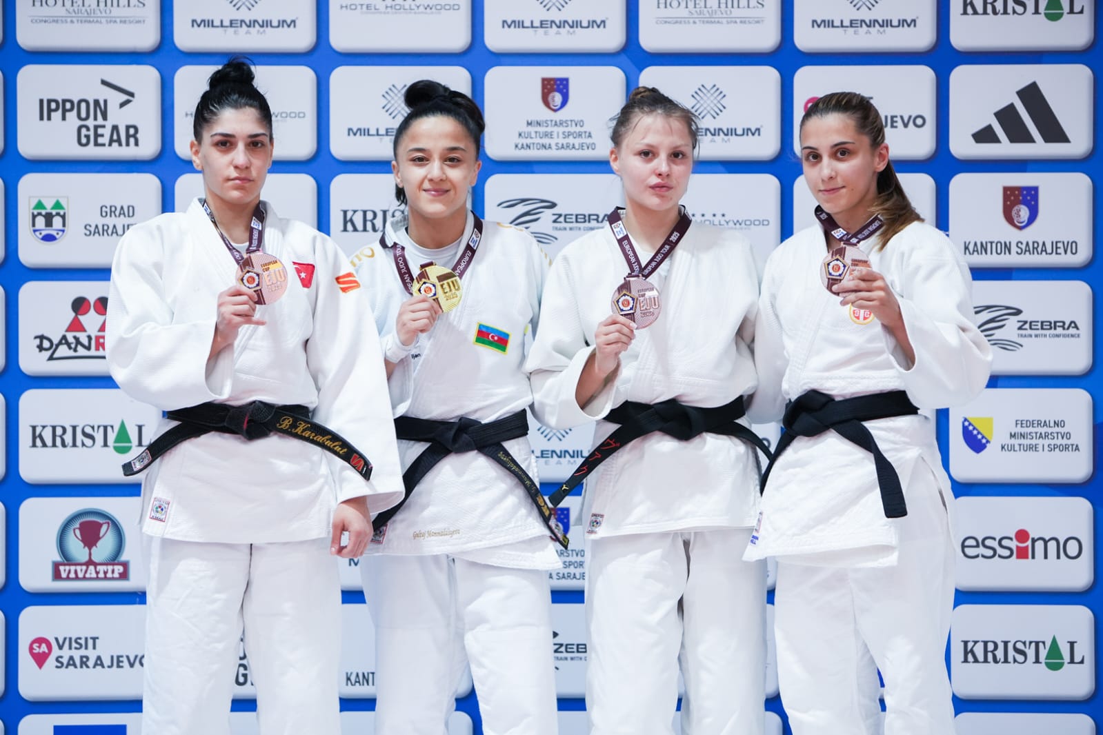 Sarayevo Avropa Kubokunu 4 medalla tamamladıq