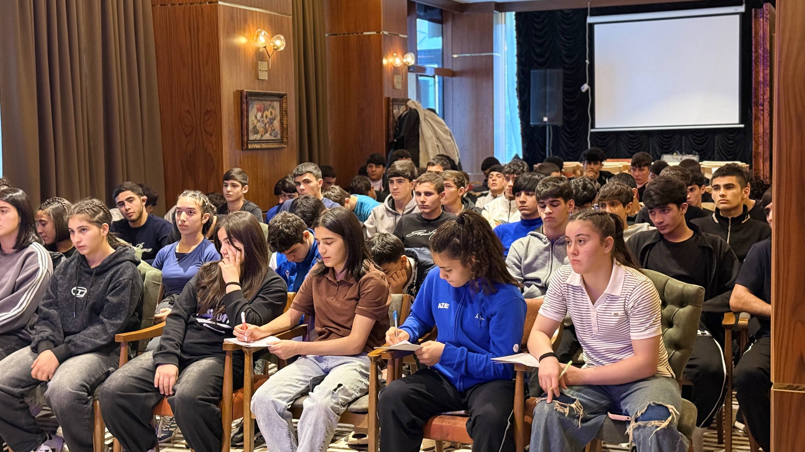 Təhlükəsiz idman mövzusunda maarifləndirici seminar təşkil olunub
