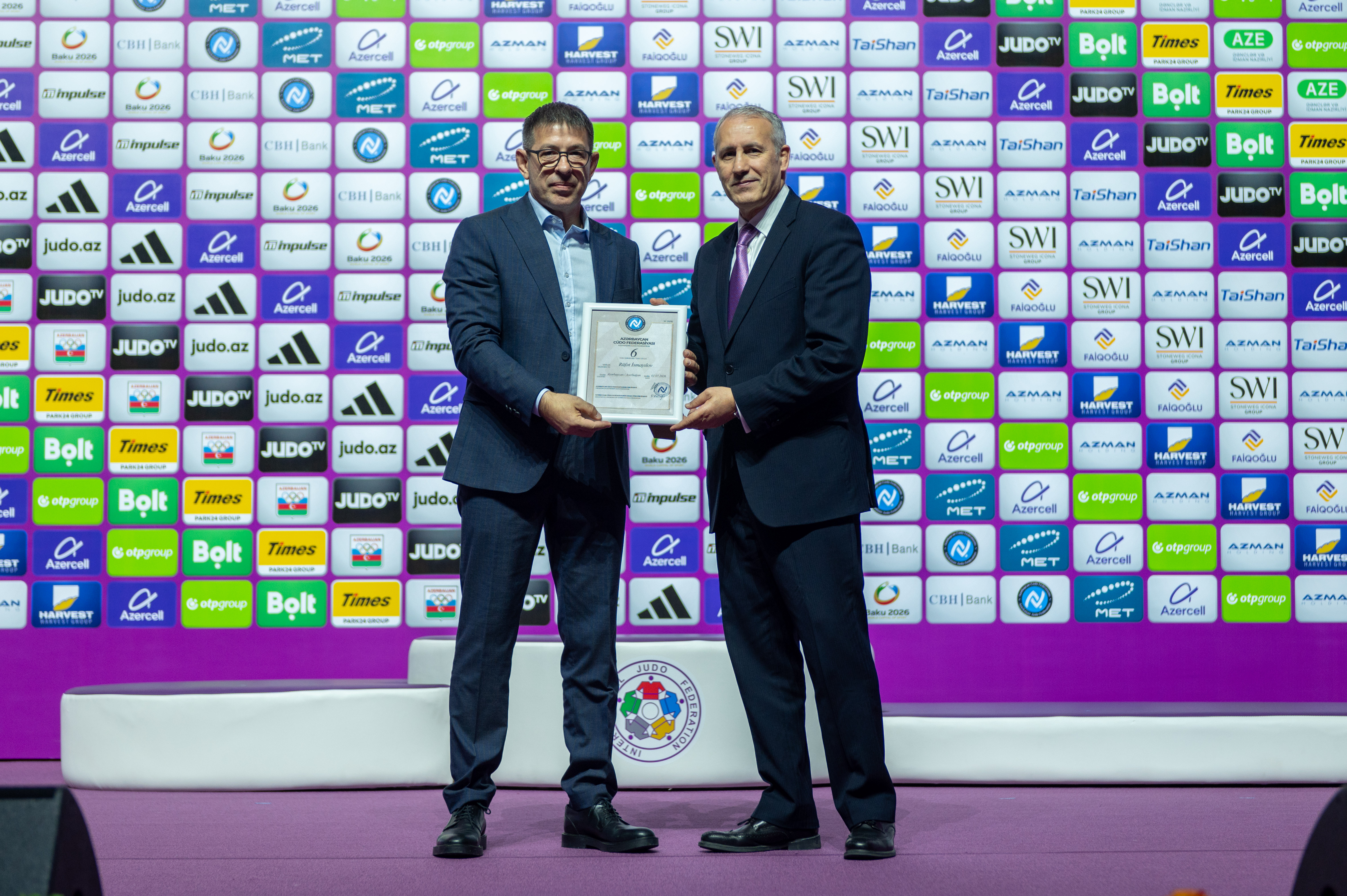 Azerbaijani Judo Representatives Awarded 6th and 7th Dan Certificates at World Championships