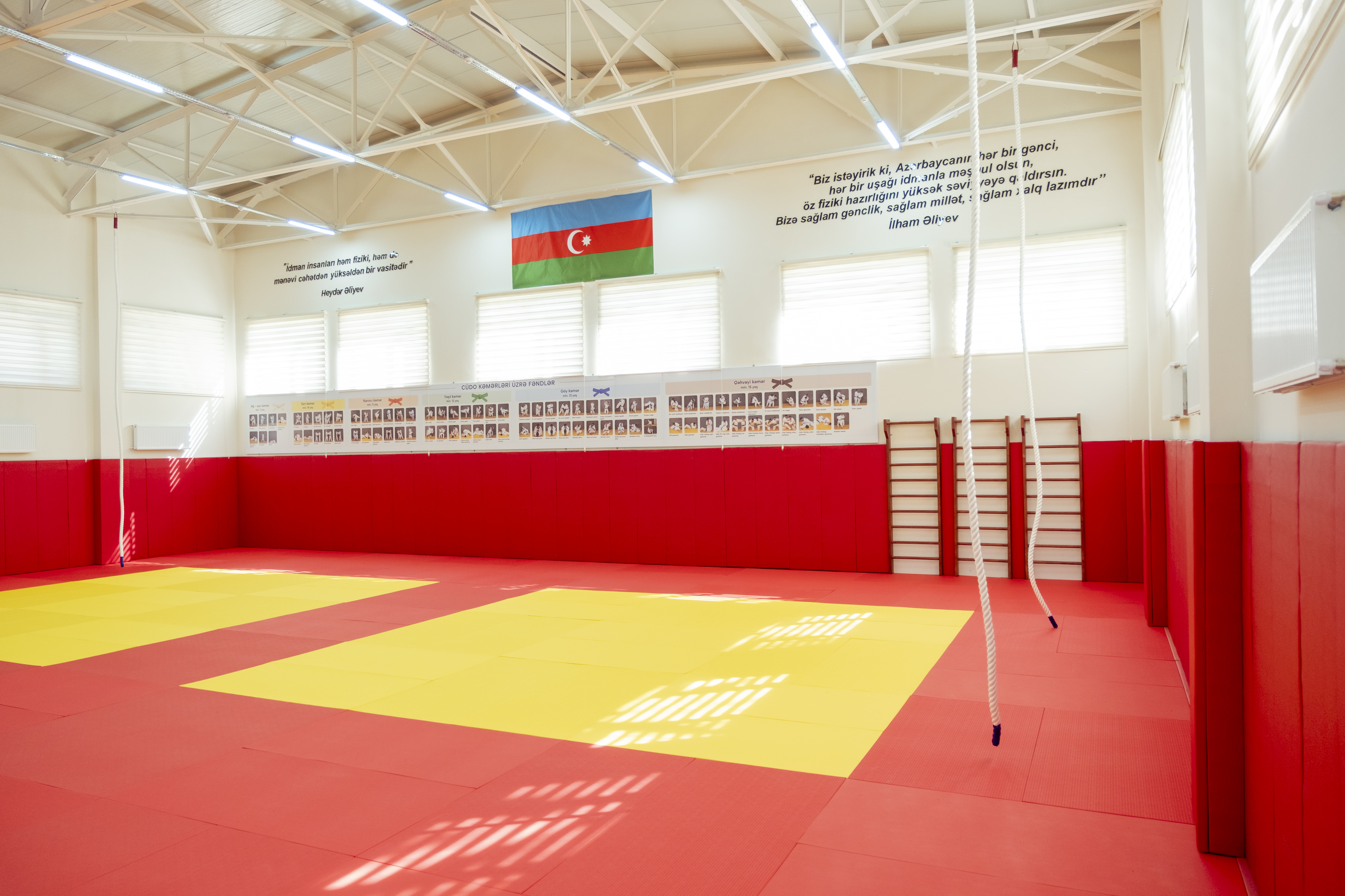 Respublika Olimpiya İdman Liseyinin əsaslı təmirdən sonra yenilənmiş cüdo zalının açılışı olub