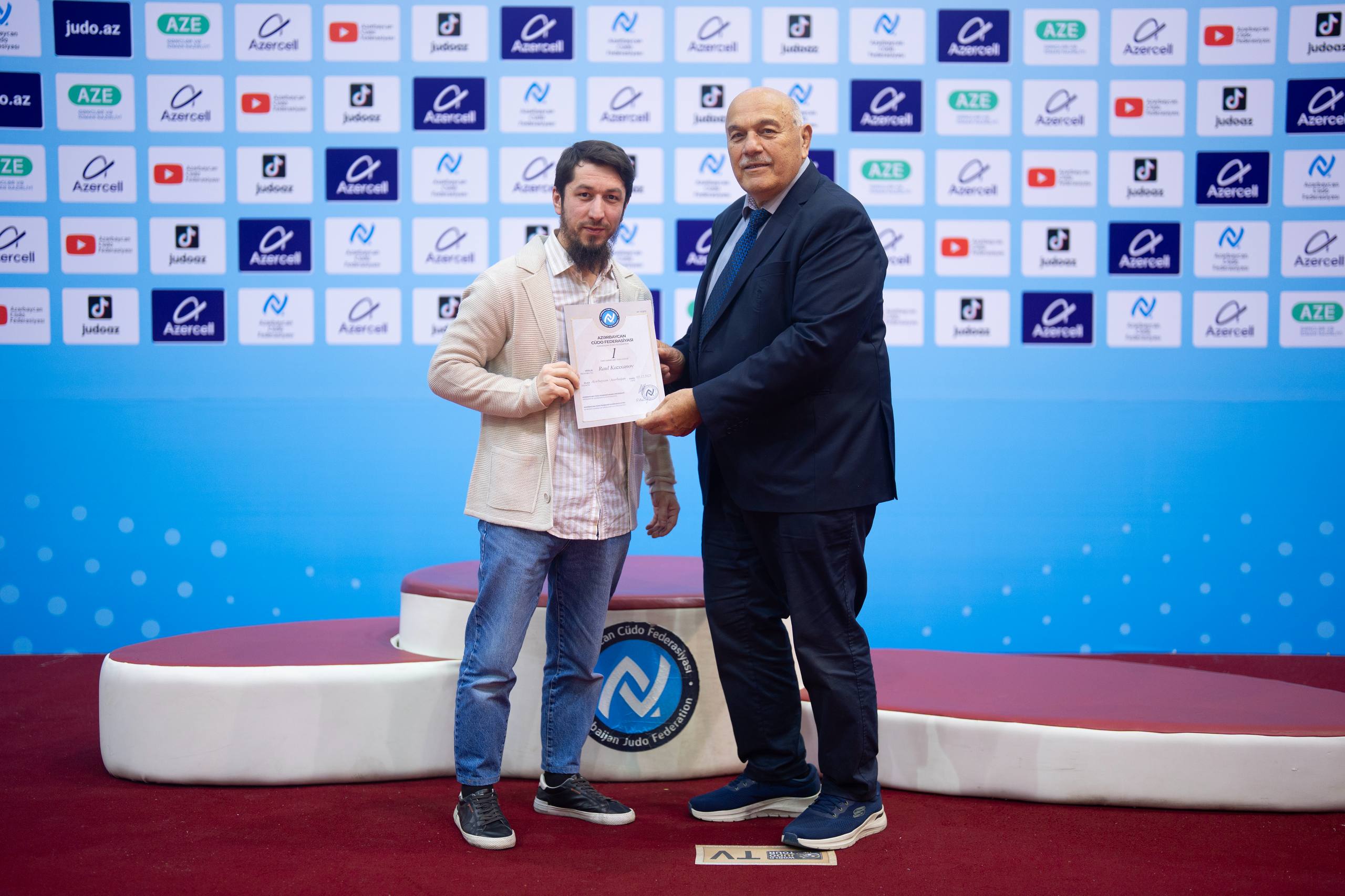 Dan dərəcələri üzrə təltifetmə mərasimi baş tutub