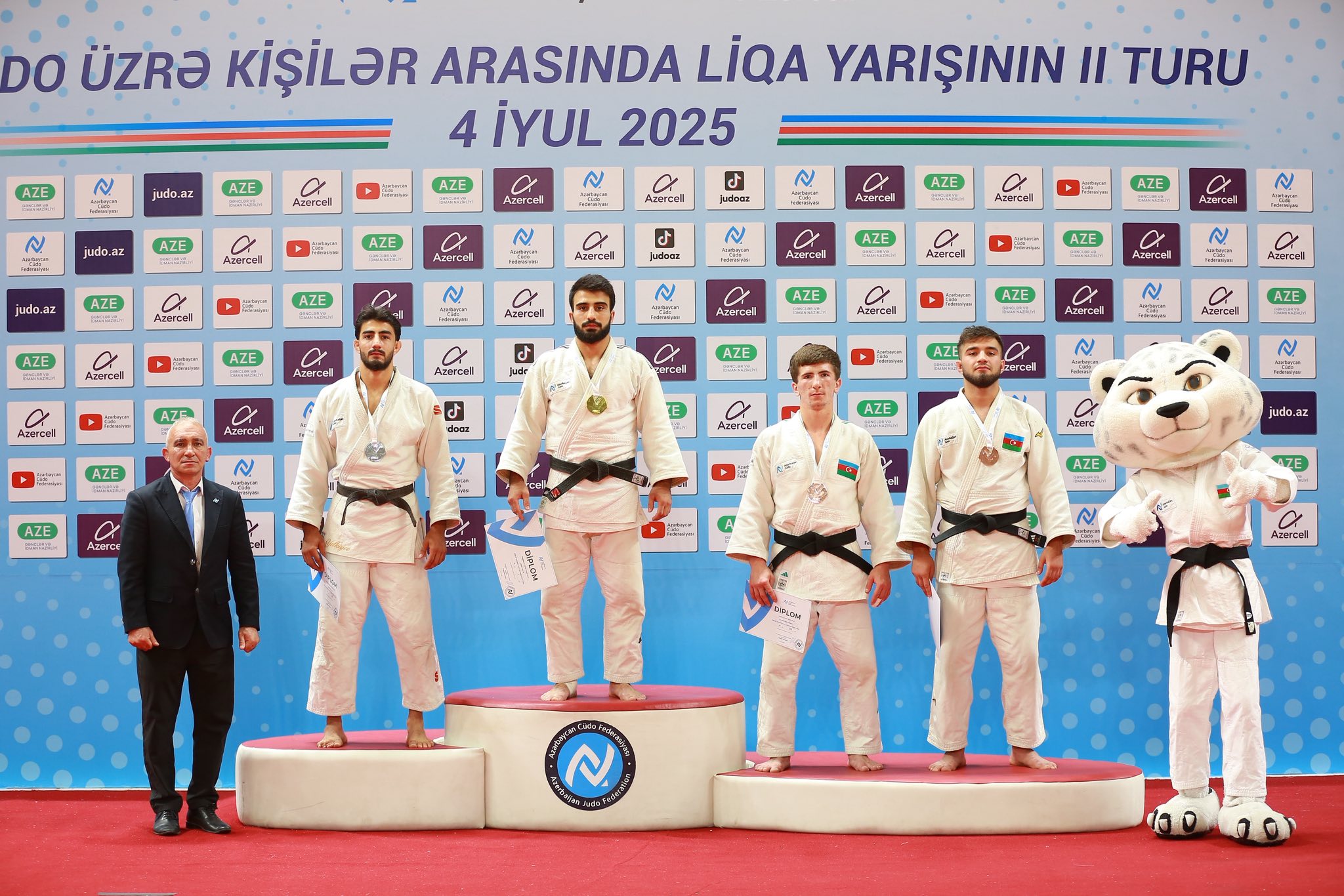 Kişilər arasında Liqa yarışının II turu keçirilib