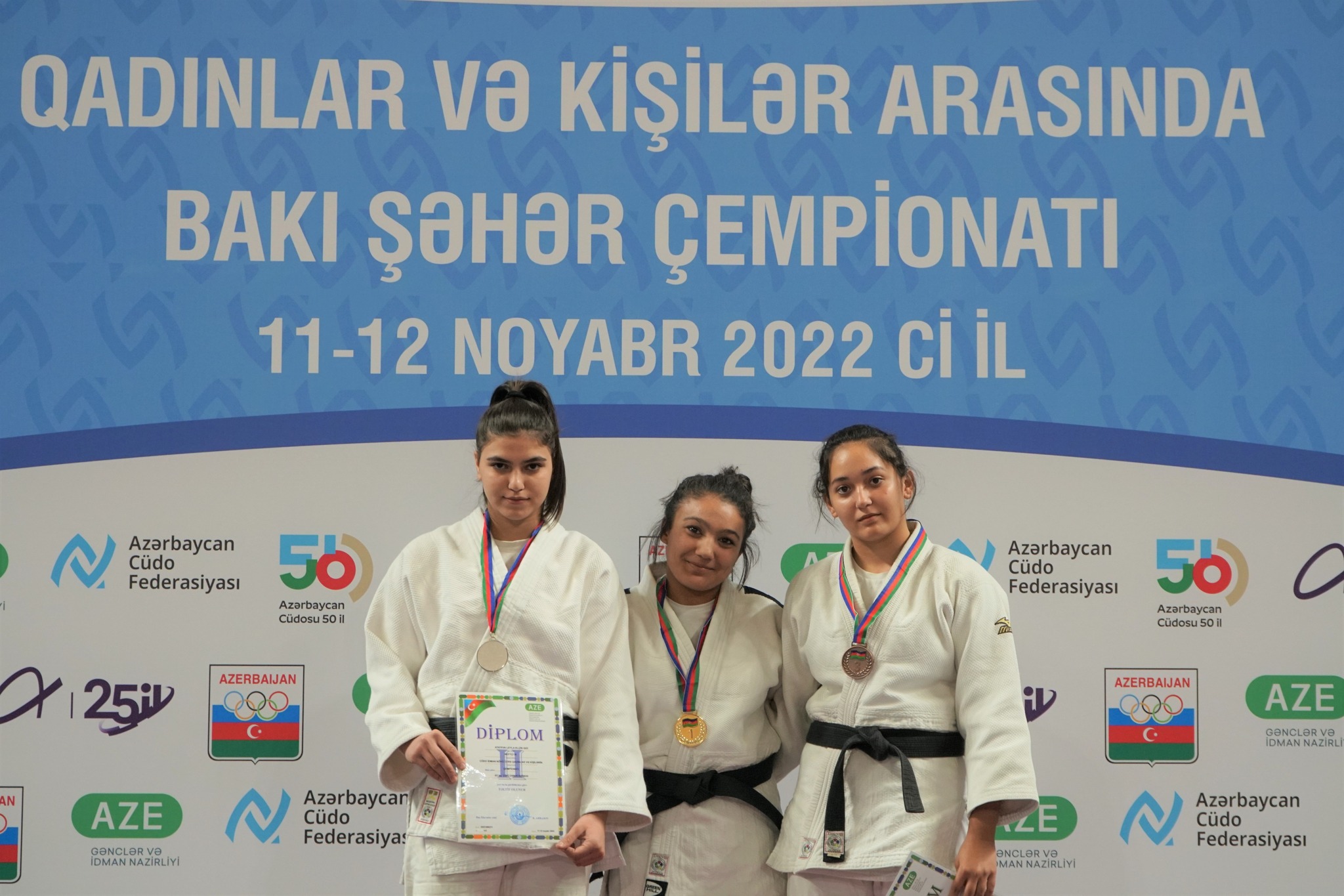Böyüklər arasında Bakı şəhər çempionatı ilk yarış günü keçirilib